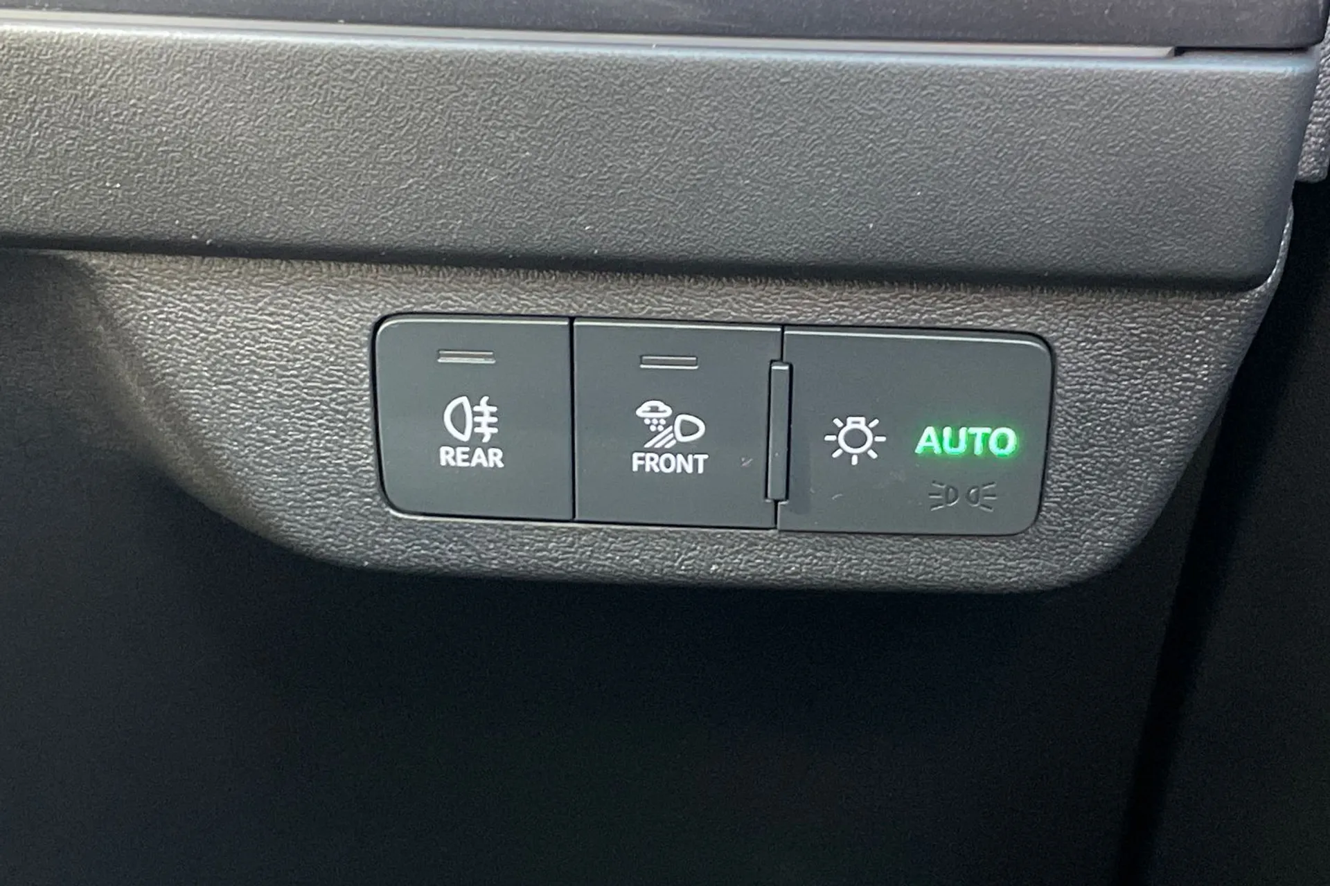 Audi Q4 thumbnail image number 56