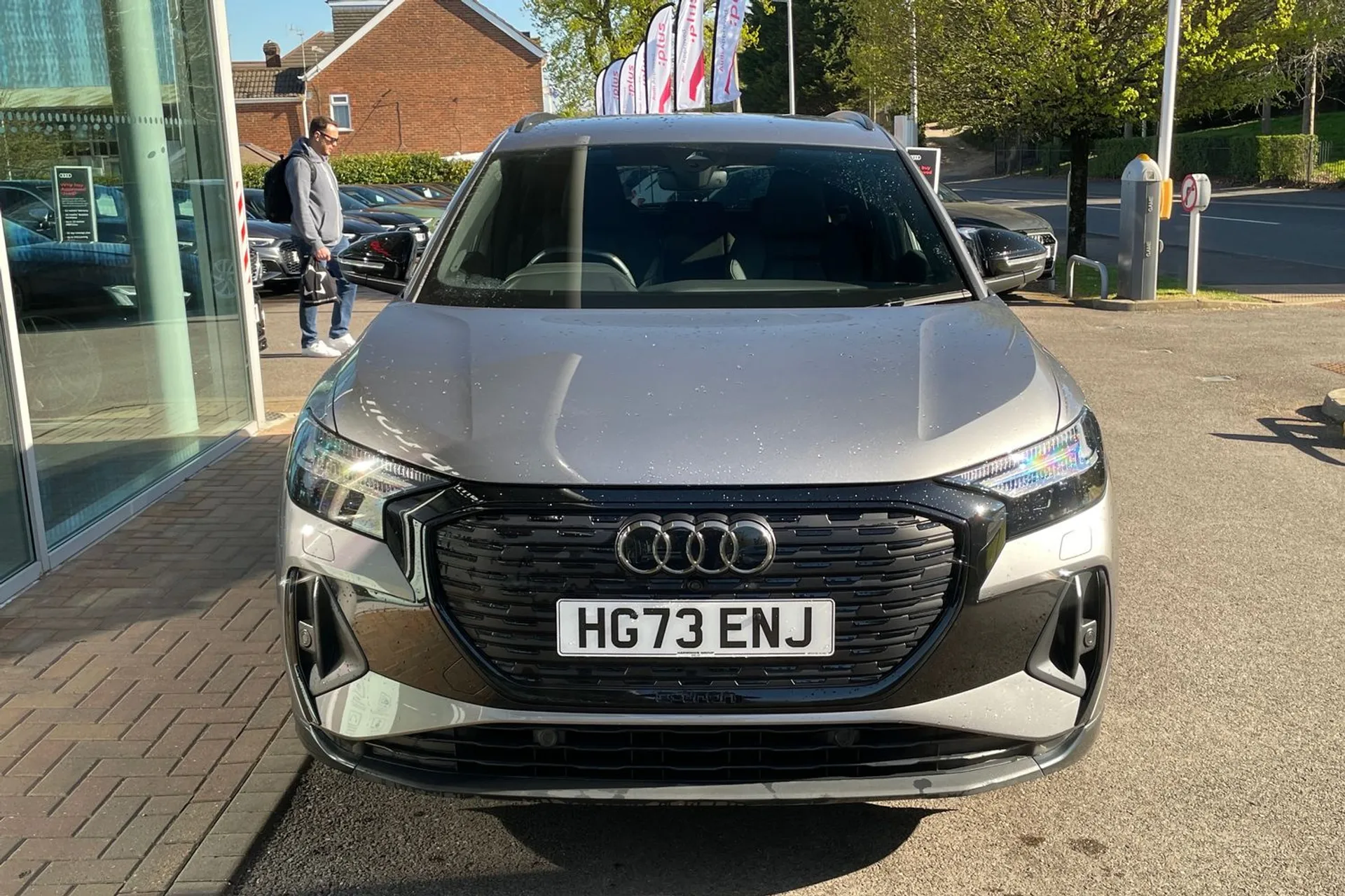 Audi Q4 thumbnail image number 11