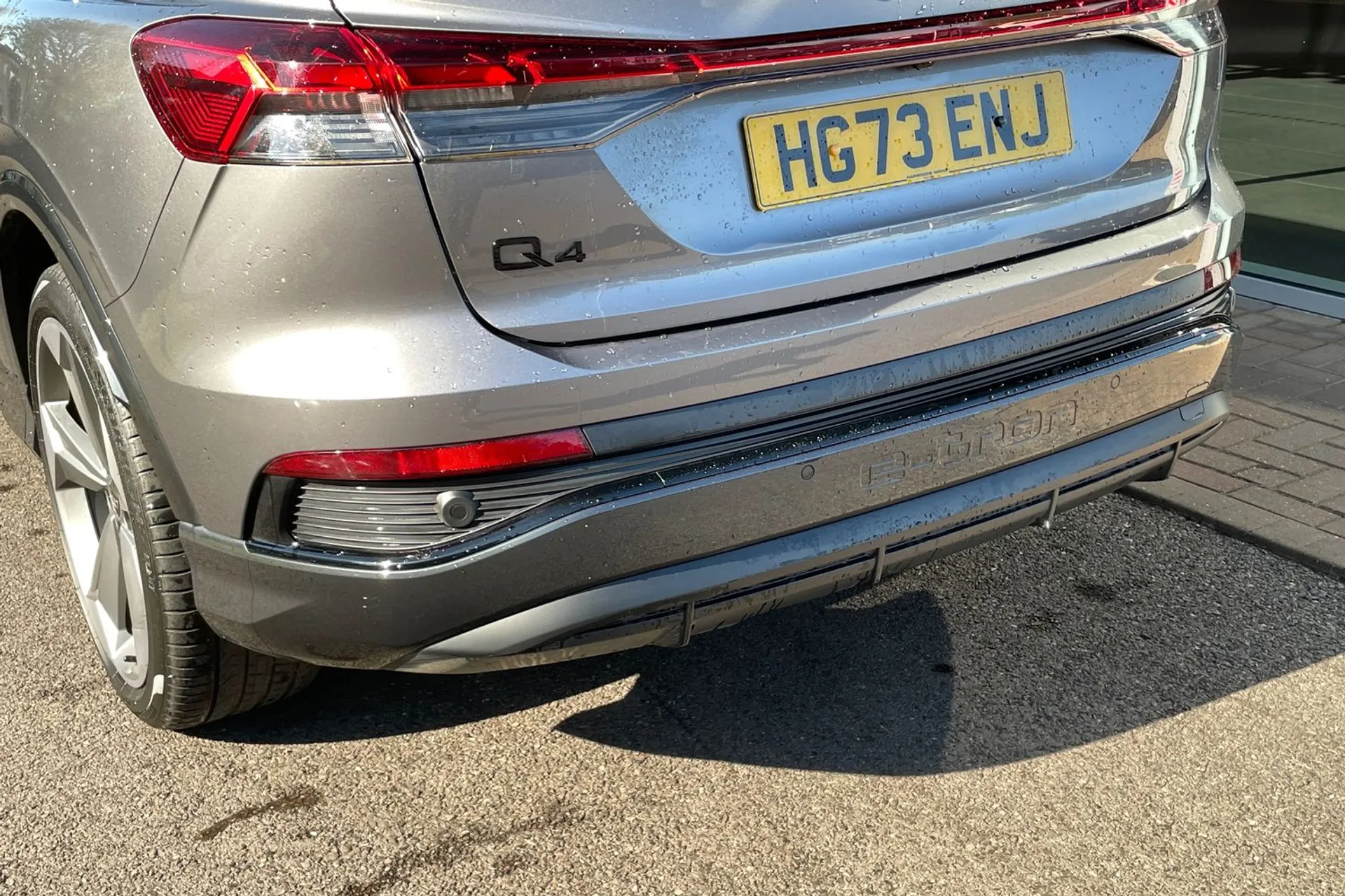 Audi Q4 thumbnail image number 17