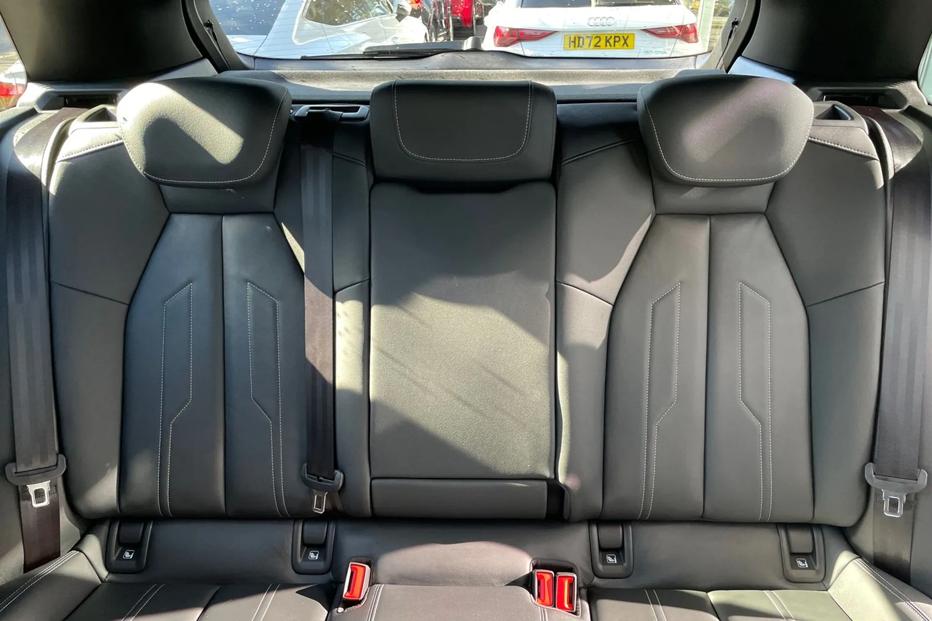 Audi Q4 thumbnail image number 30