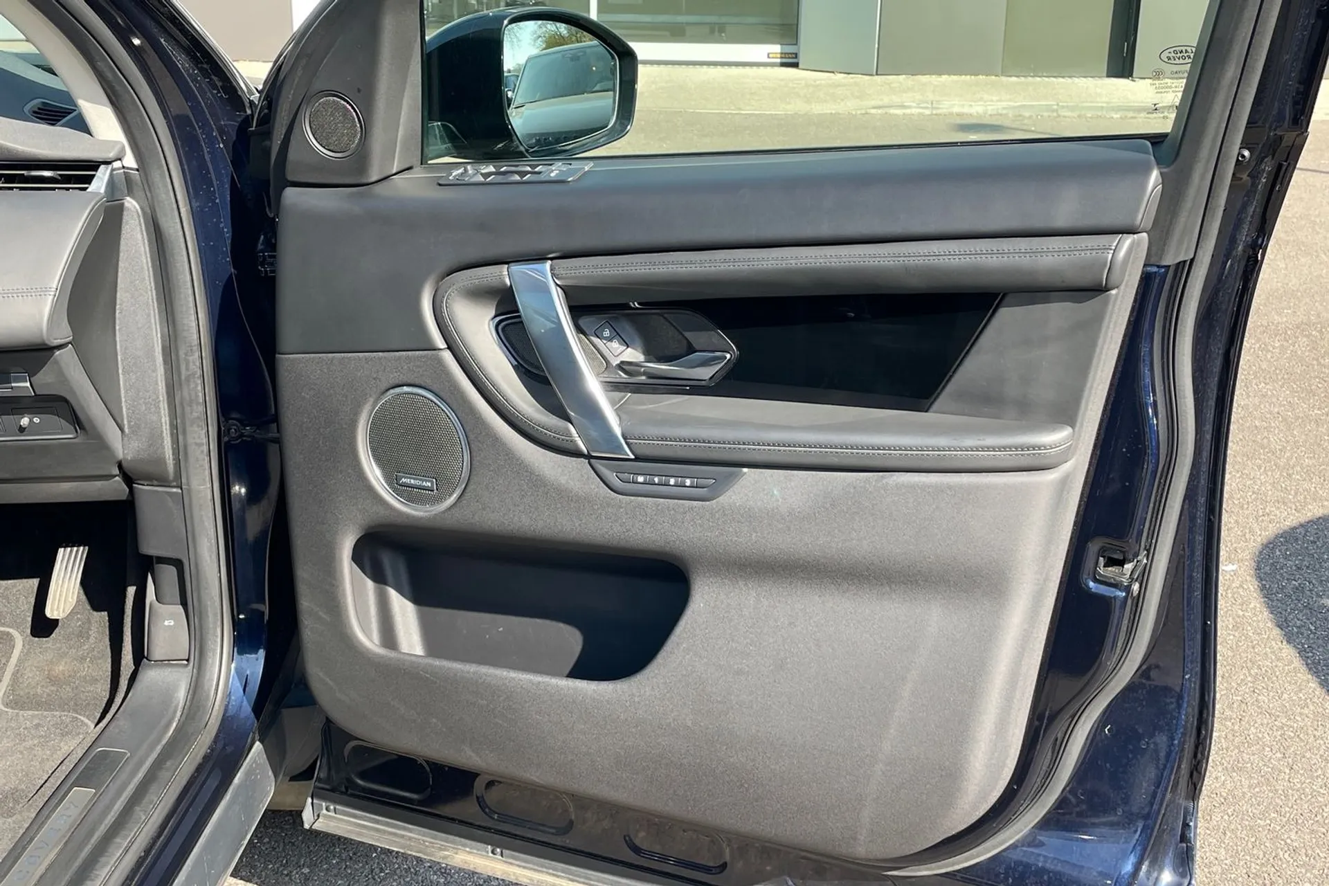 LAND ROVER DISCOVERY SPORT thumbnail image number 48