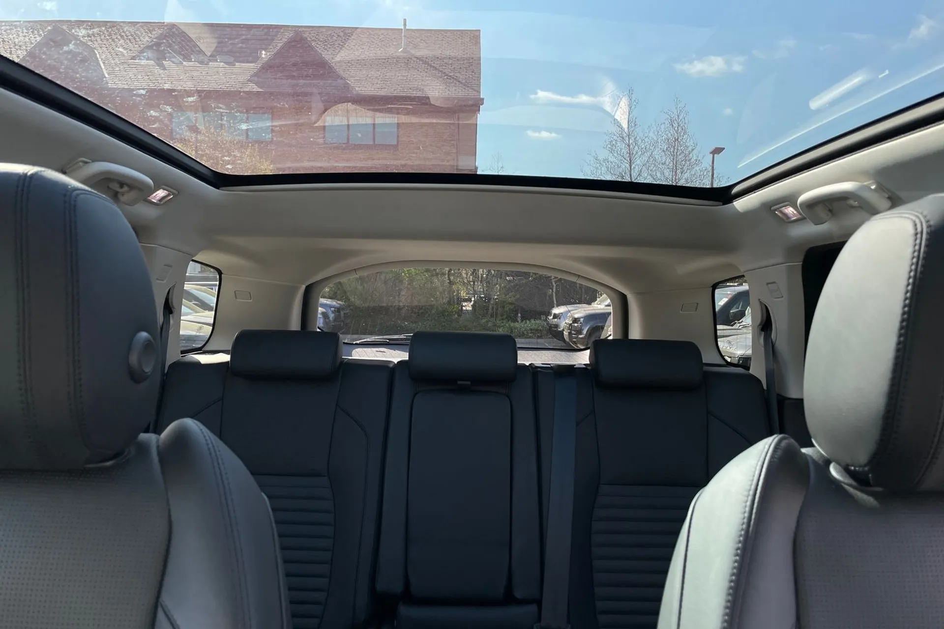 LAND ROVER DISCOVERY SPORT thumbnail image number 21