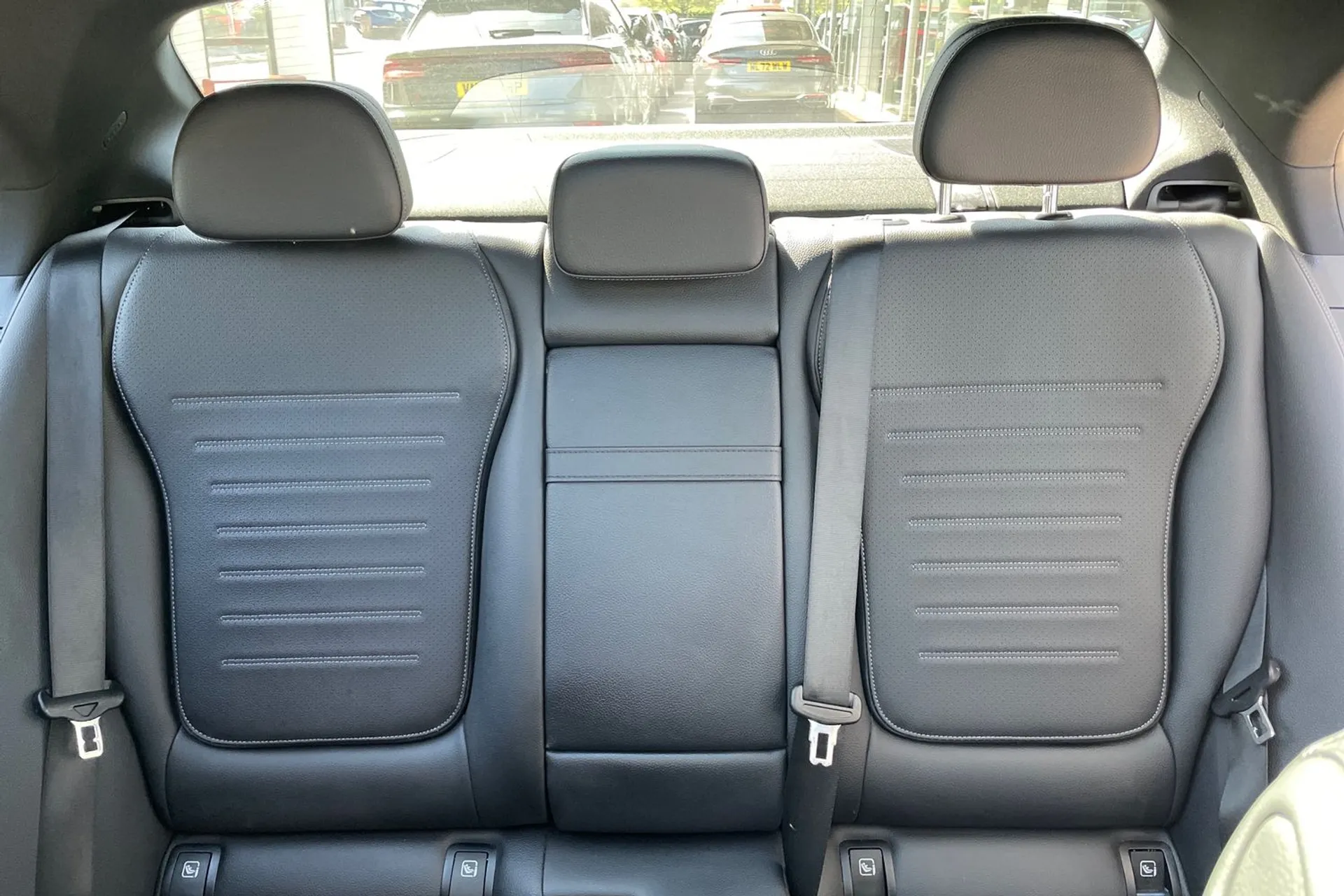 MERCEDES-BENZ C CLASS thumbnail image number 30