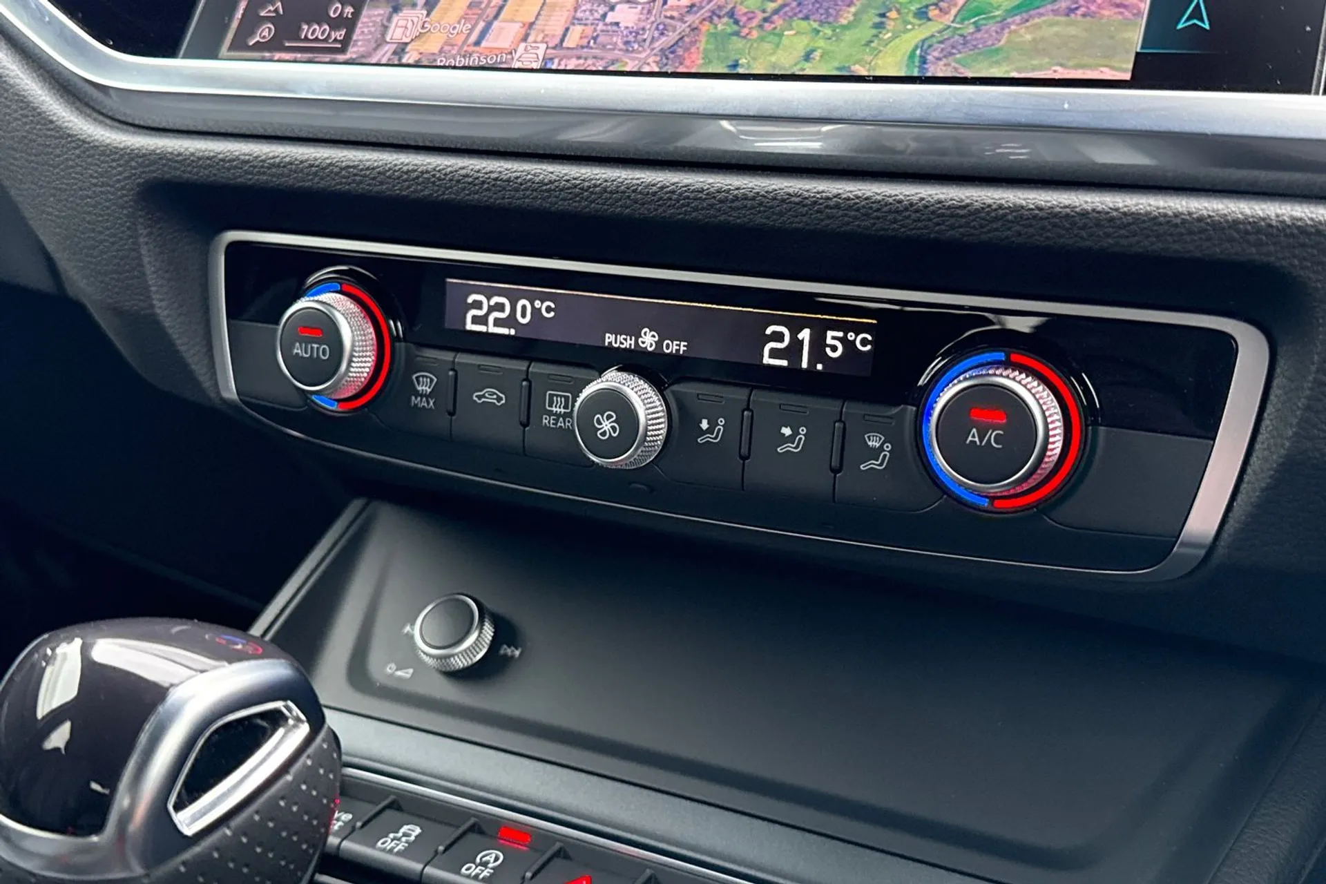 Audi Q3 thumbnail image number 40