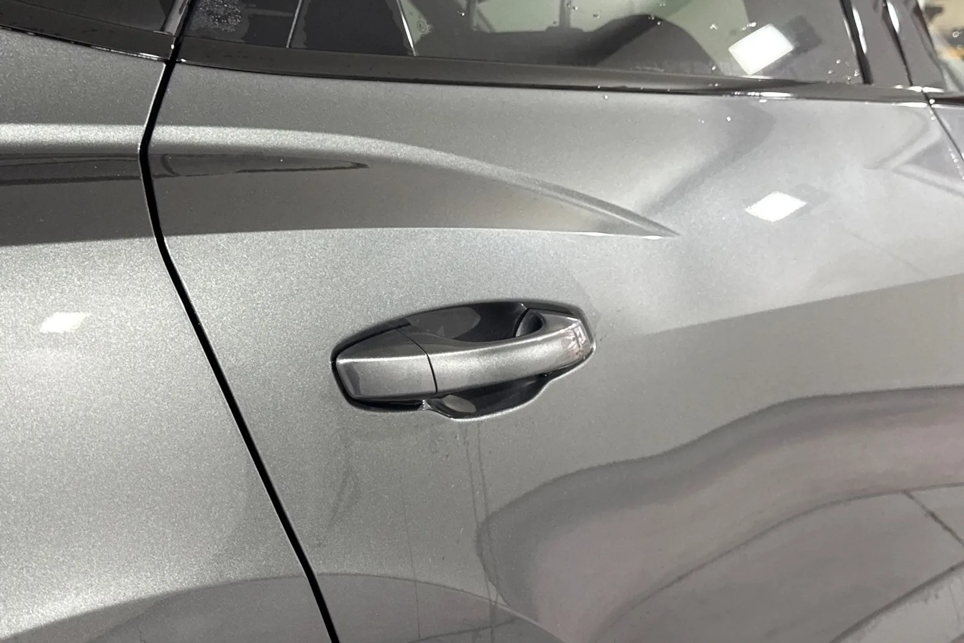 Audi Q3 thumbnail image number 15