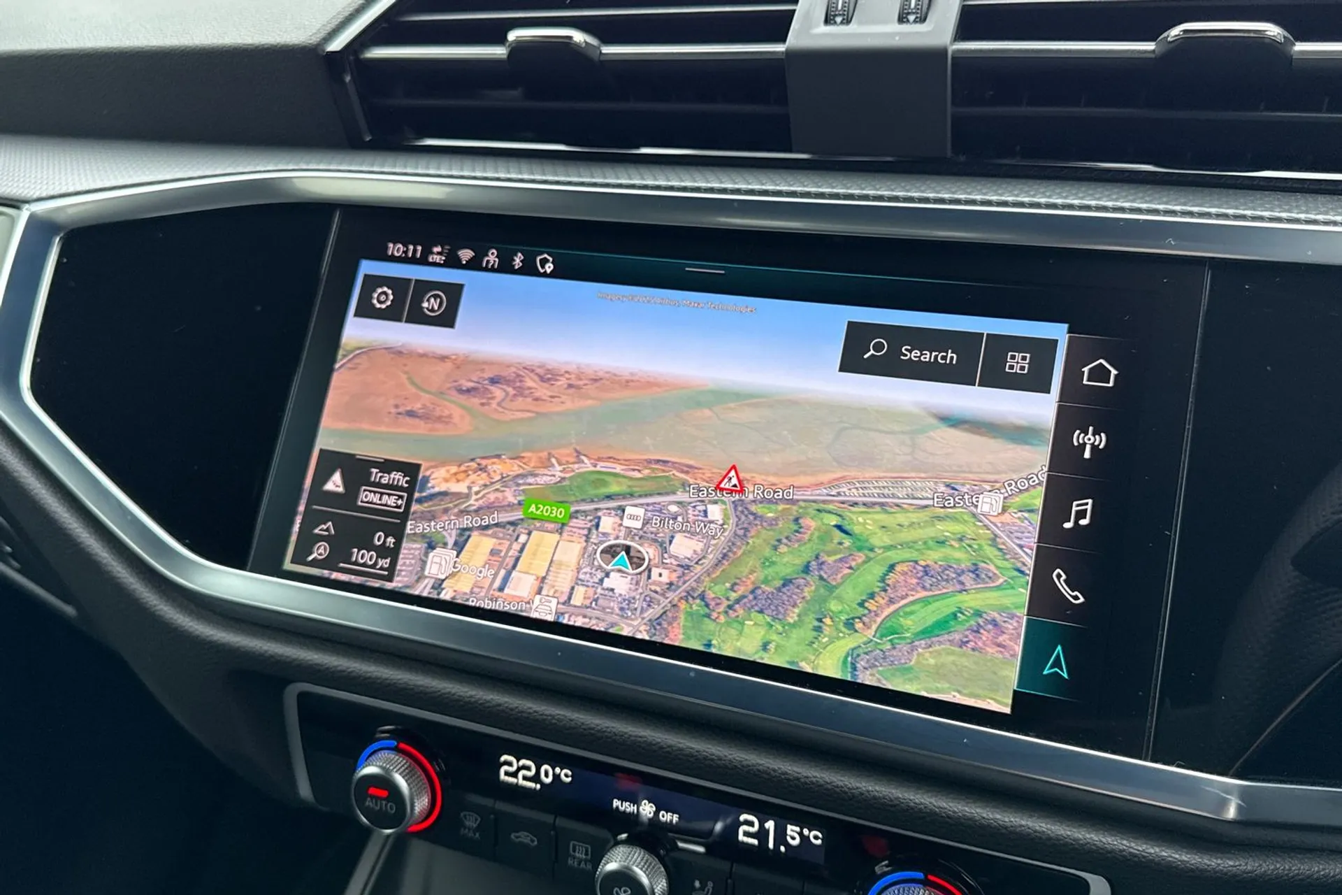 Audi Q3 thumbnail image number 4