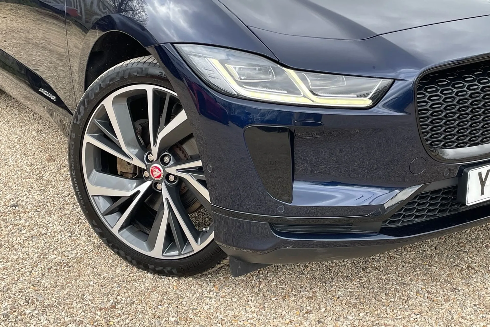 Jaguar I-PACE thumbnail image number 7