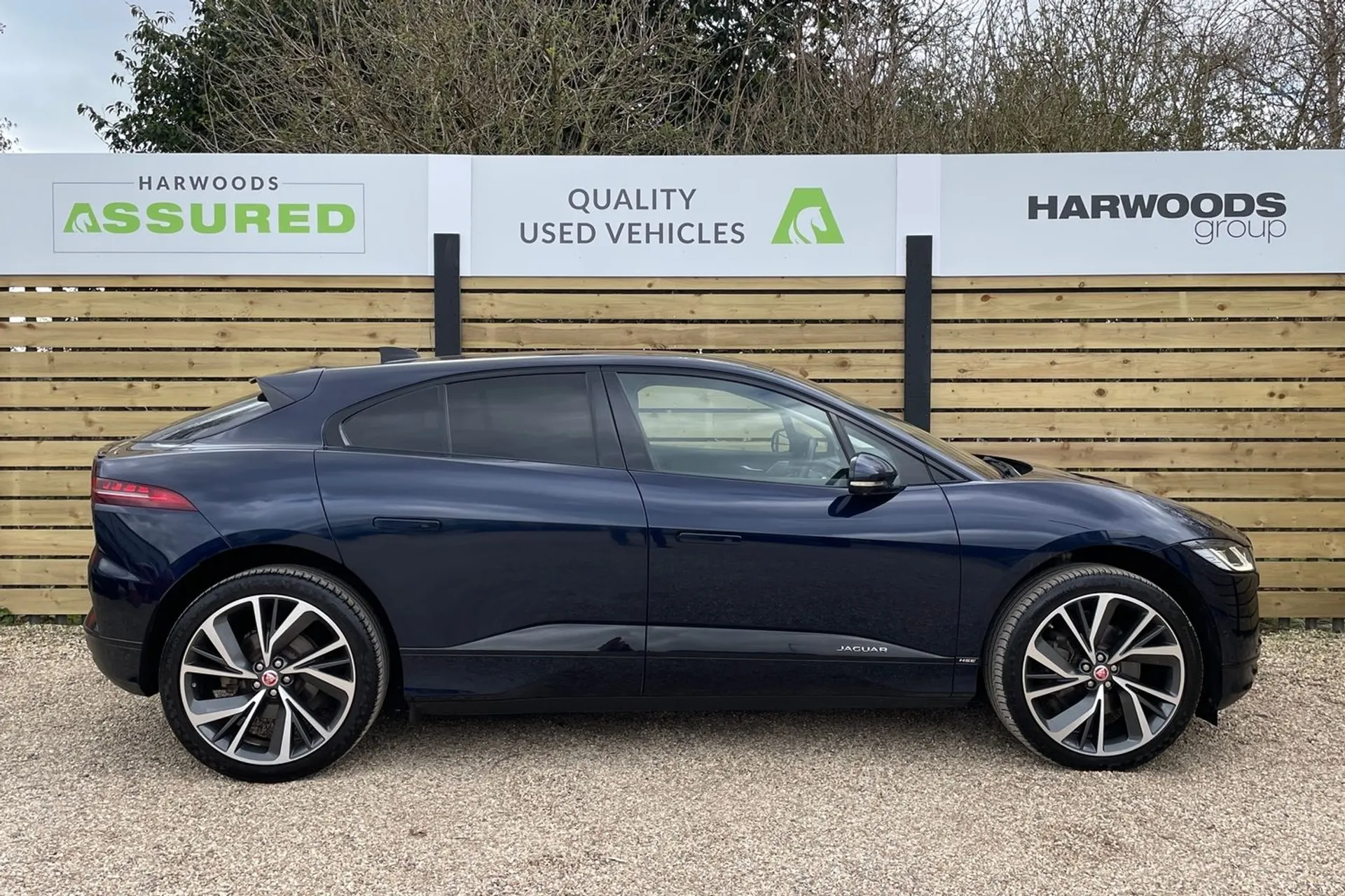 Jaguar I-PACE thumbnail image number 2