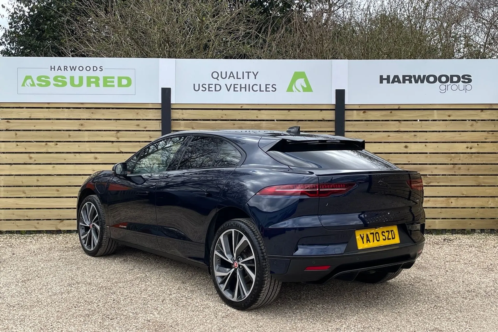 Jaguar I-PACE thumbnail image number 10