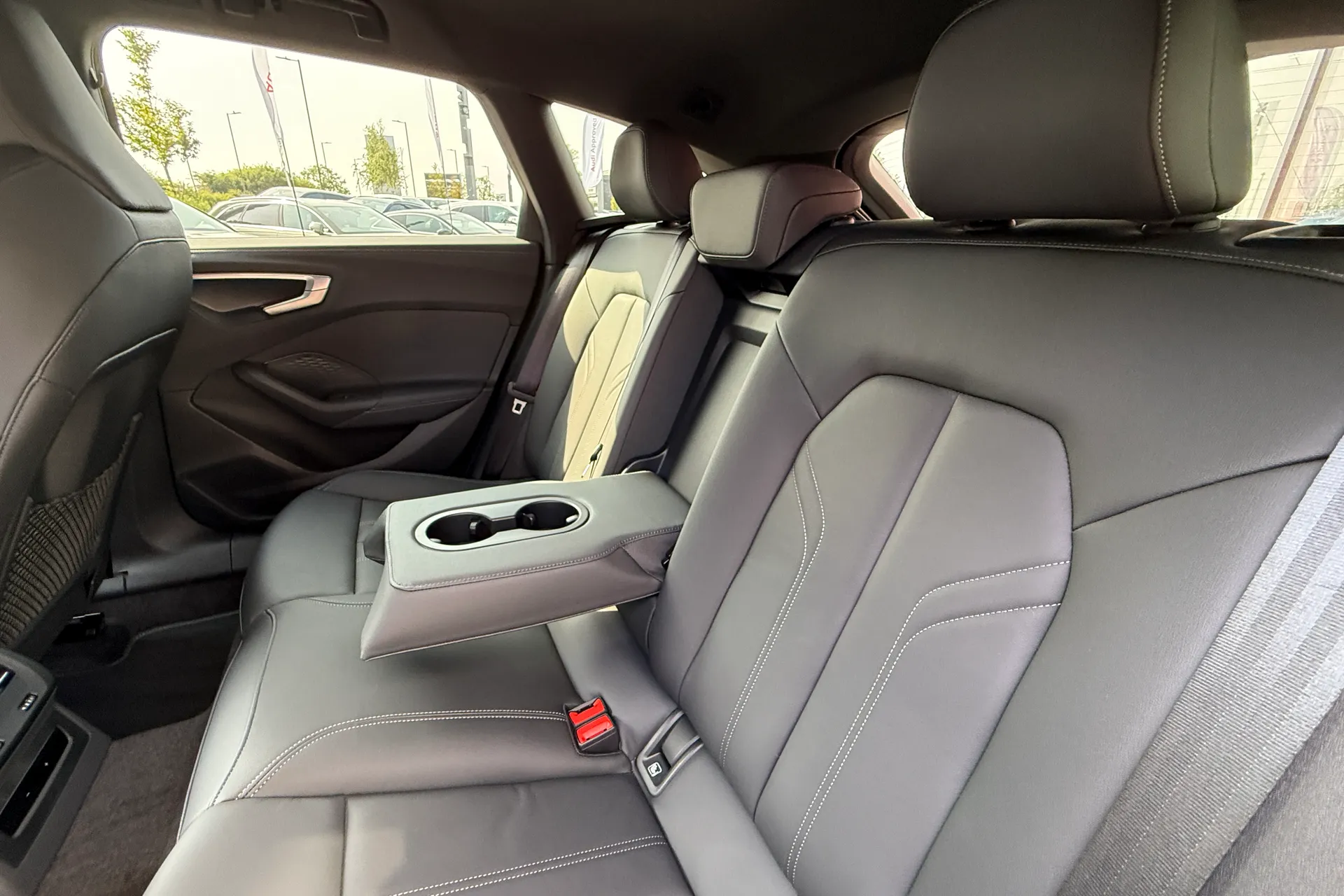 Audi A5 thumbnail image number 43