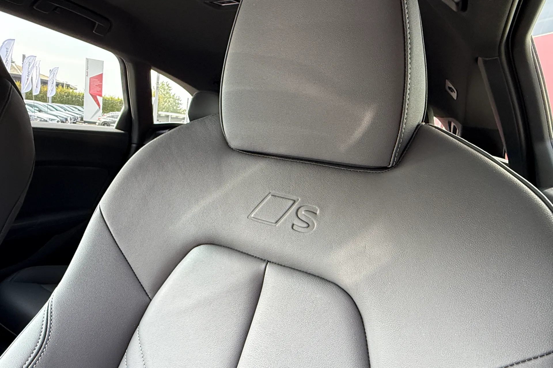 Audi A5 thumbnail image number 35