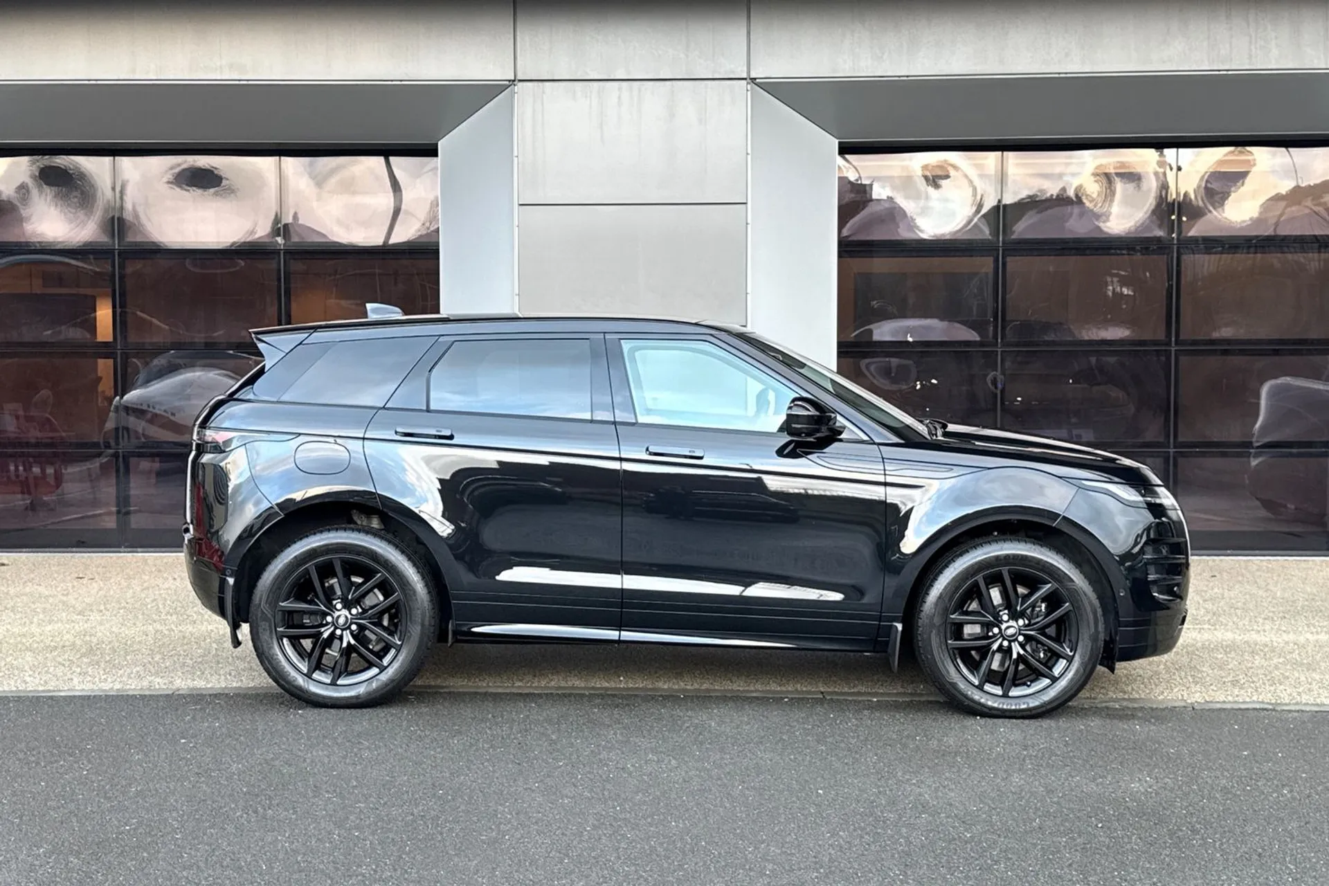 LAND ROVER RANGE ROVER EVOQUE thumbnail image number 2