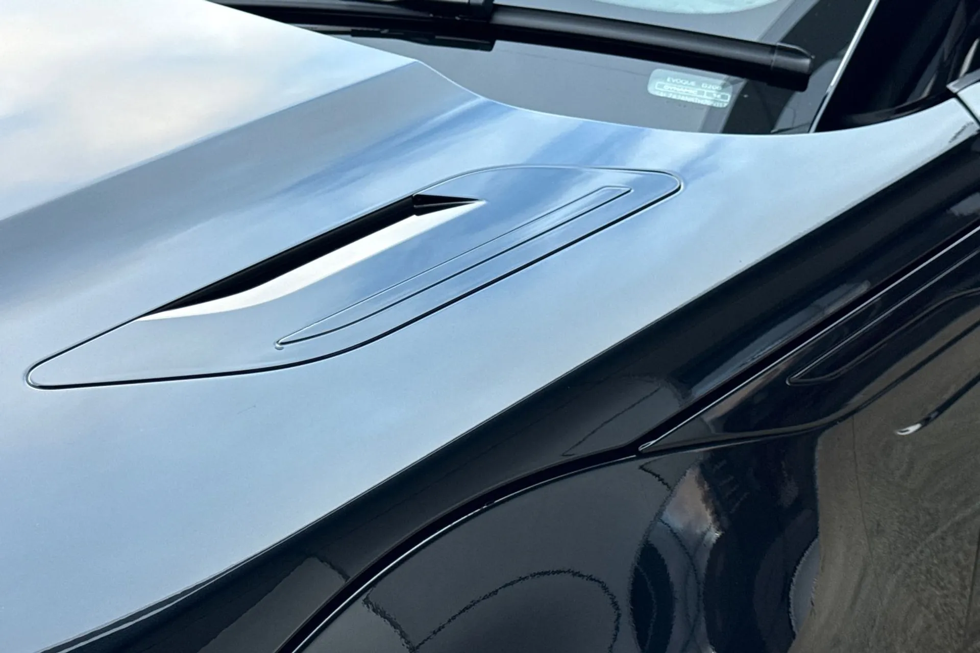 LAND ROVER RANGE ROVER EVOQUE thumbnail image number 29