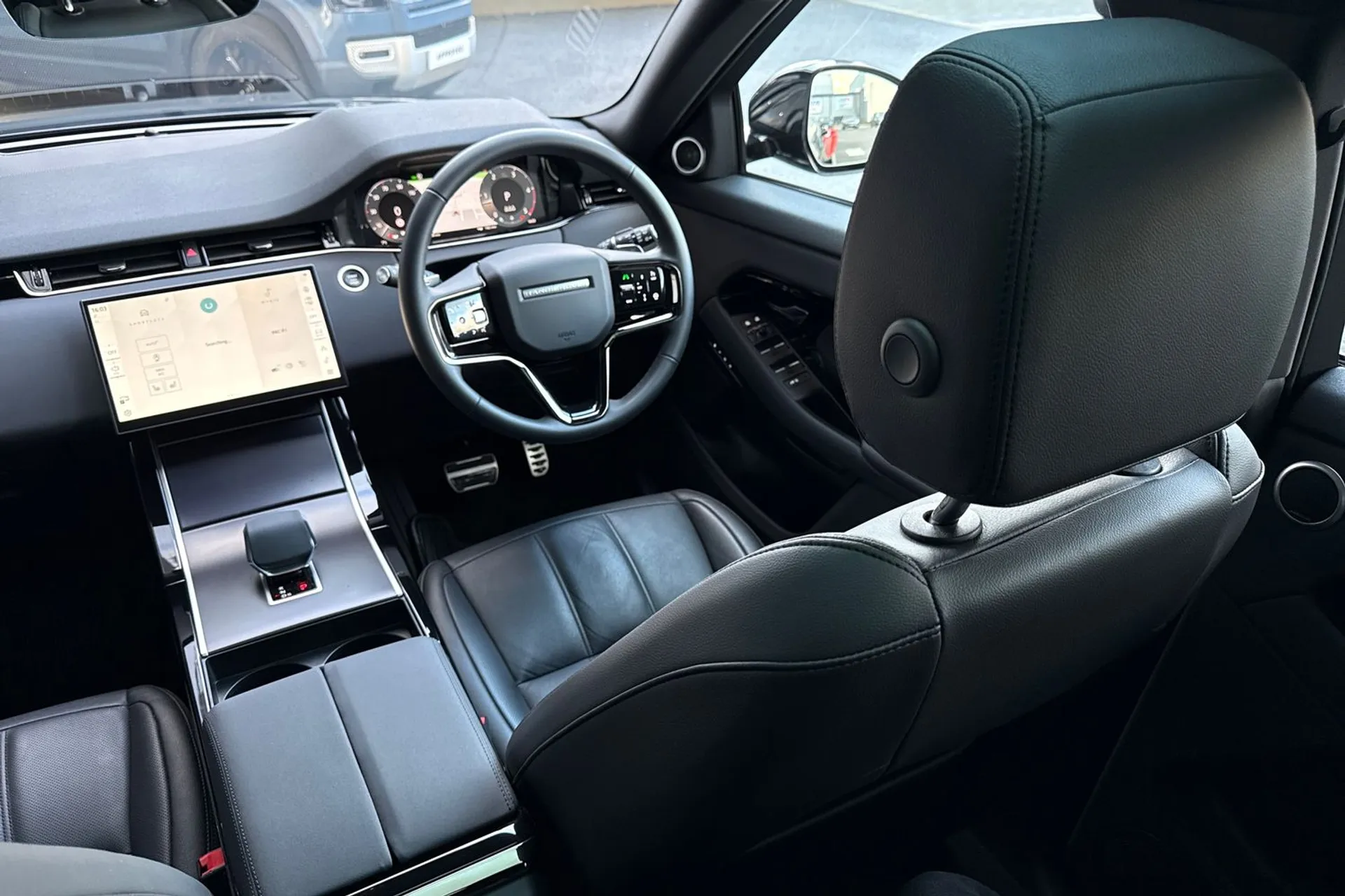 LAND ROVER RANGE ROVER EVOQUE thumbnail image number 41