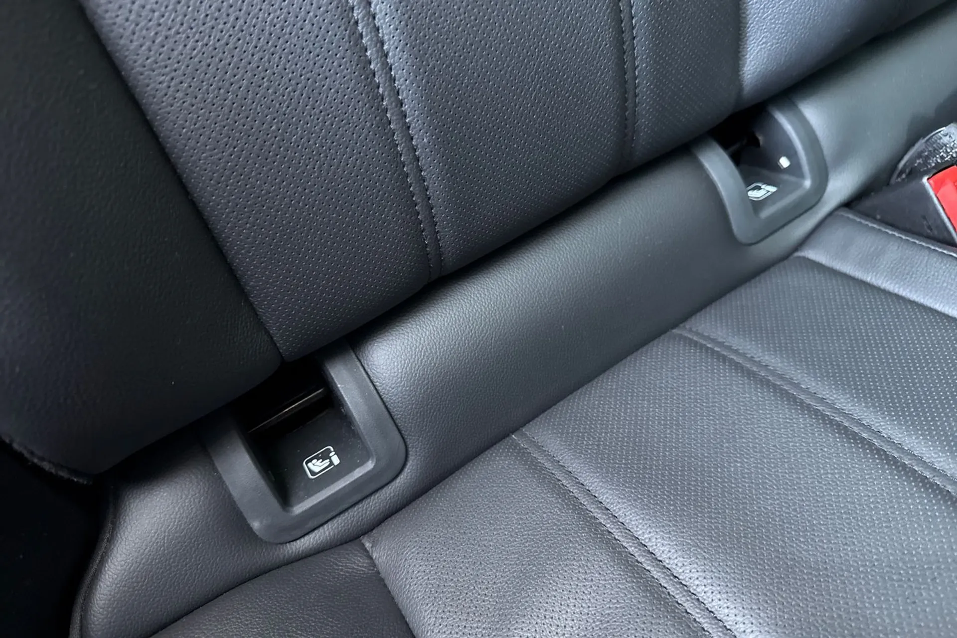 LAND ROVER RANGE ROVER EVOQUE thumbnail image number 35