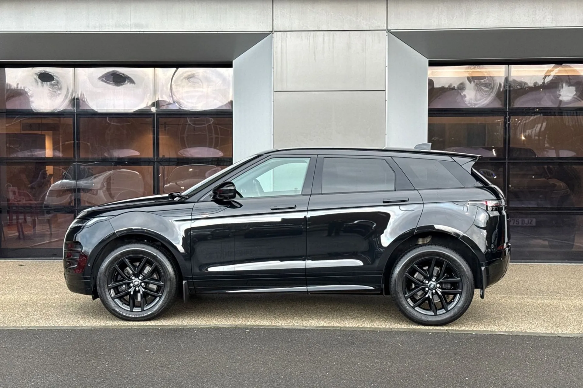 LAND ROVER RANGE ROVER EVOQUE thumbnail image number 11