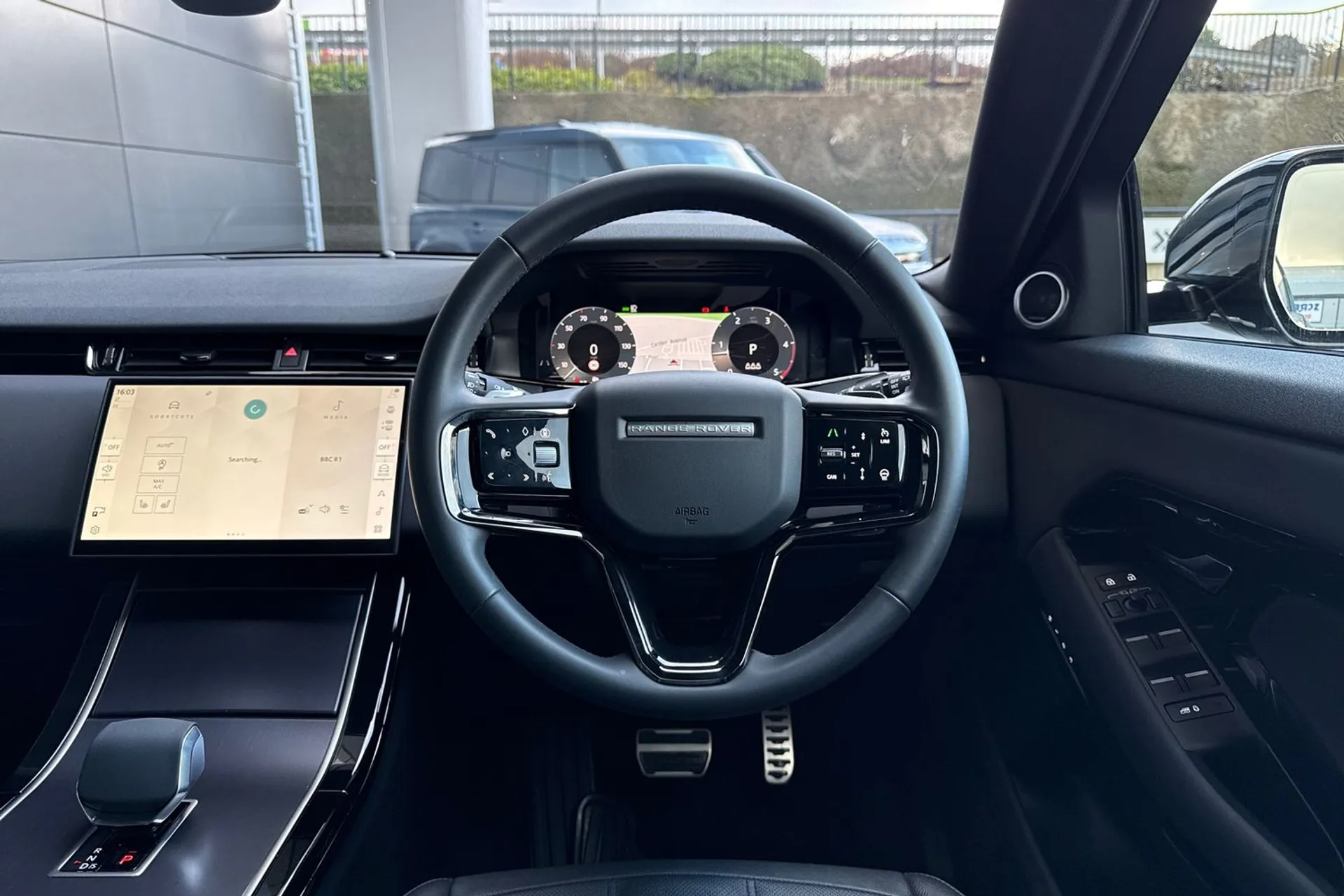 LAND ROVER RANGE ROVER EVOQUE thumbnail image number 42