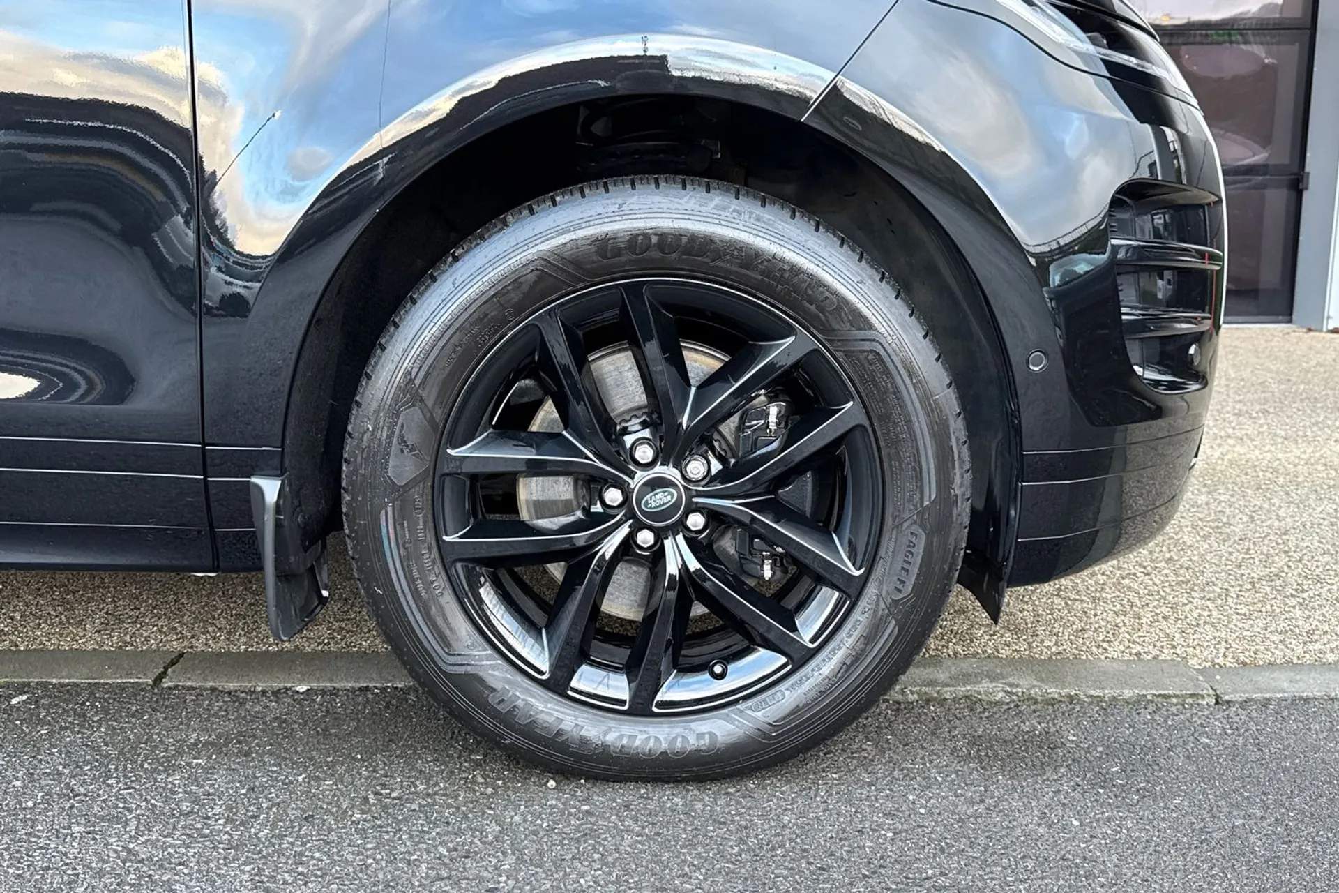 LAND ROVER RANGE ROVER EVOQUE thumbnail image number 16