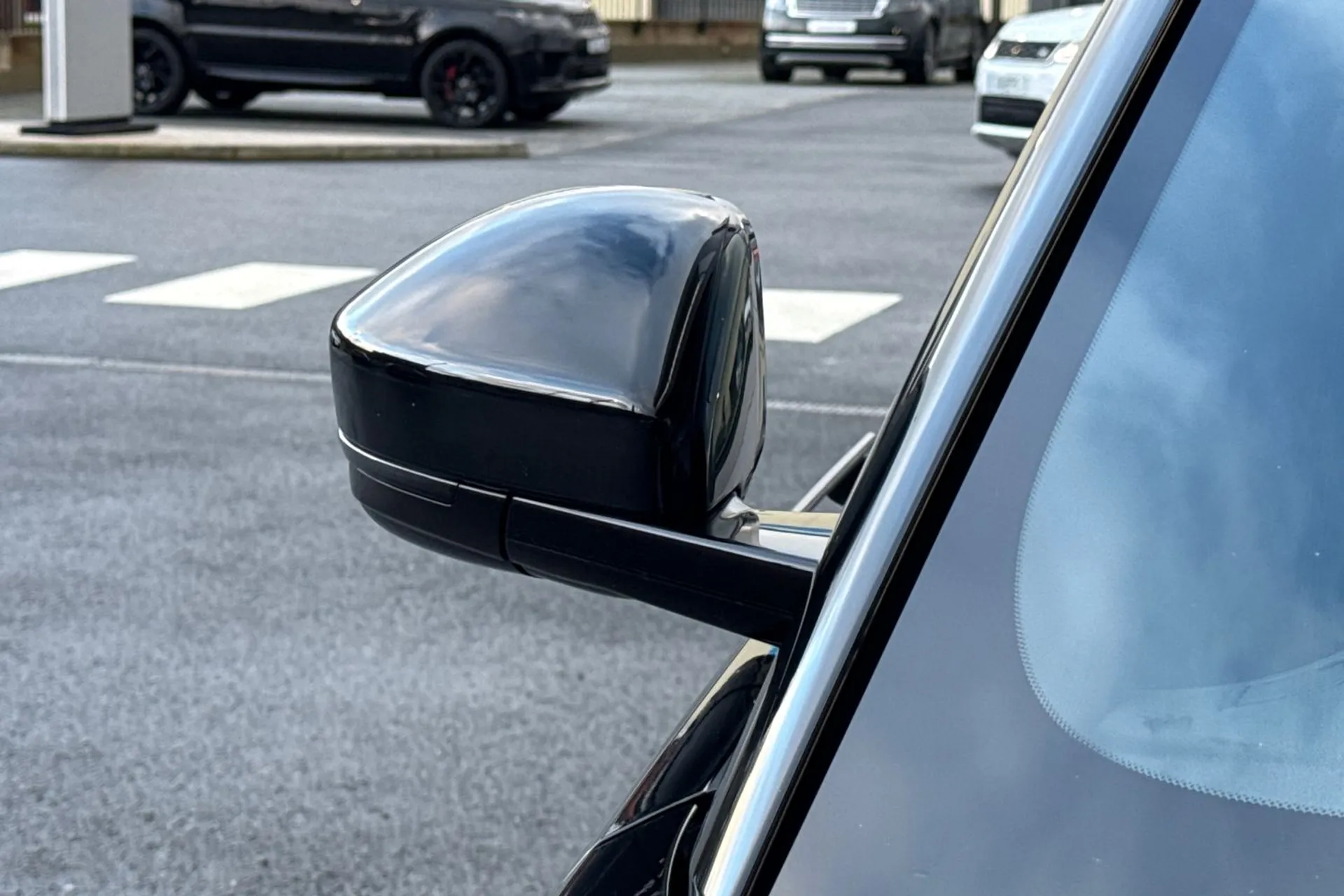 LAND ROVER RANGE ROVER EVOQUE thumbnail image number 25