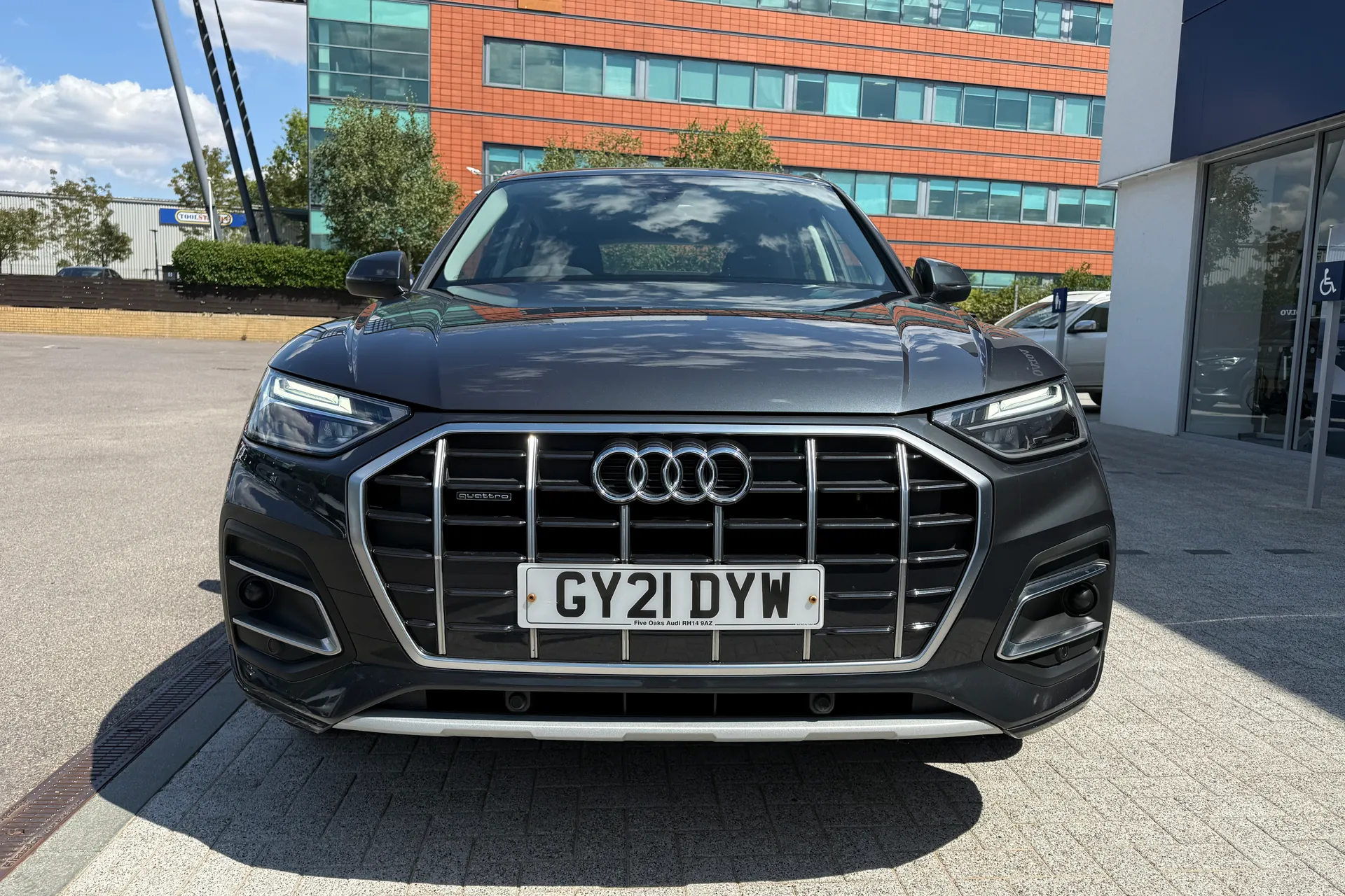 Audi Q5 thumbnail image number 13