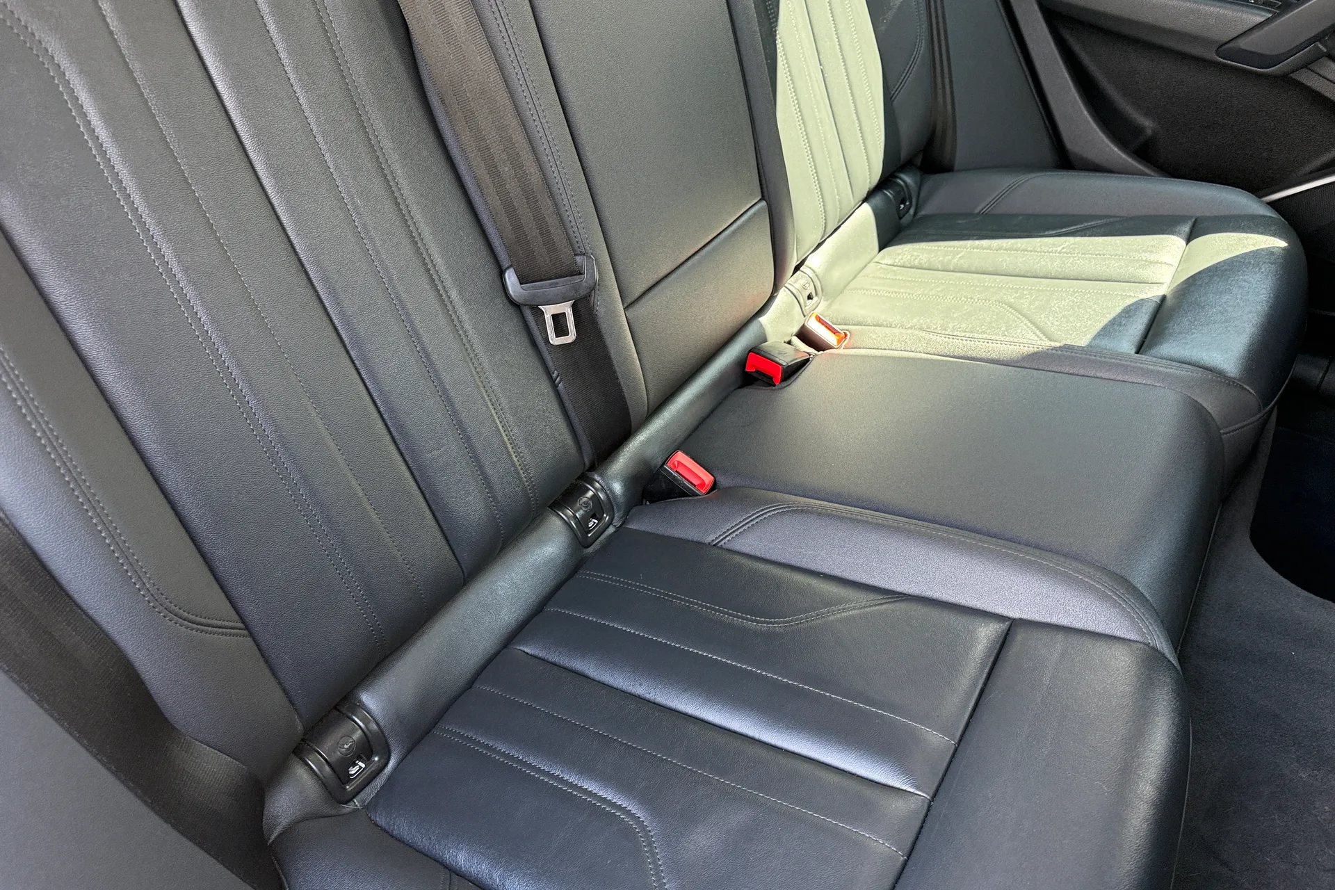Audi Q5 thumbnail image number 25