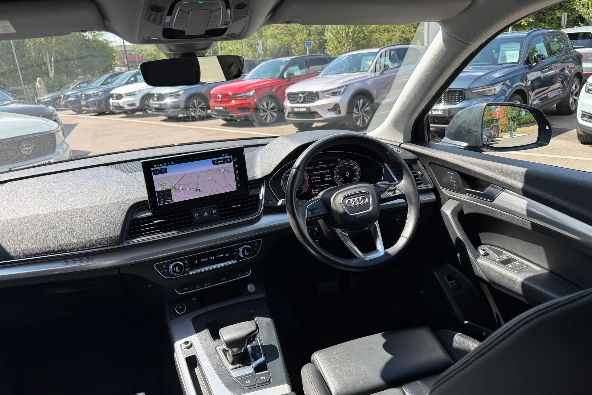 Audi Q5 thumbnail image number 32