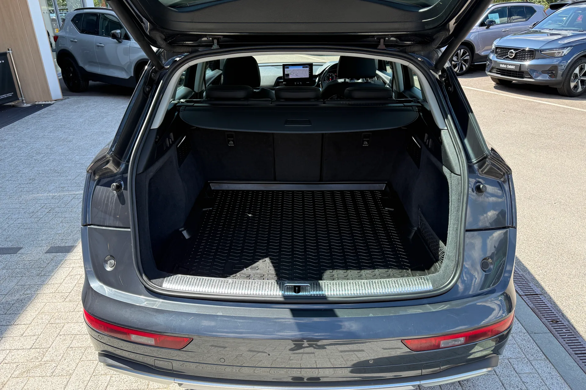 Audi Q5 thumbnail image number 20