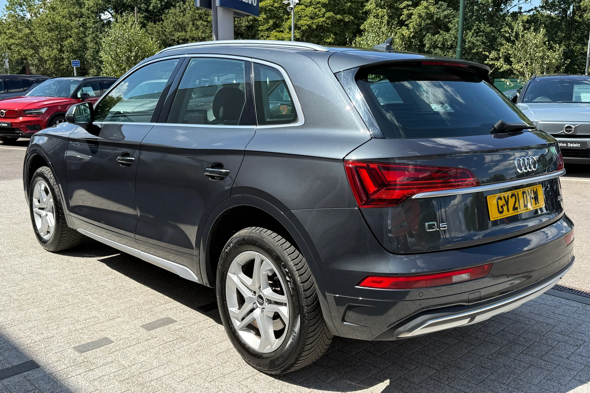 Audi Q5 thumbnail image number 10