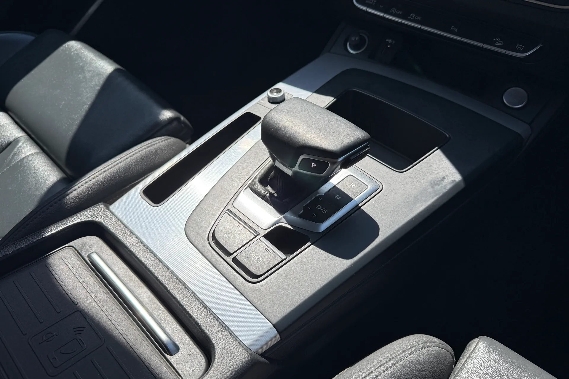Audi Q5 thumbnail image number 39