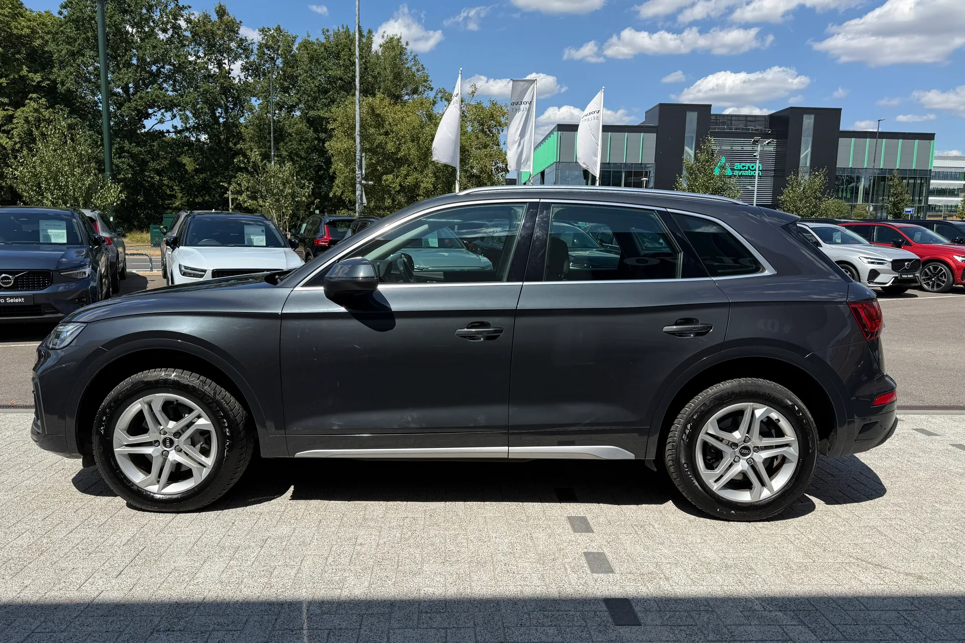 Audi Q5 thumbnail image number 11