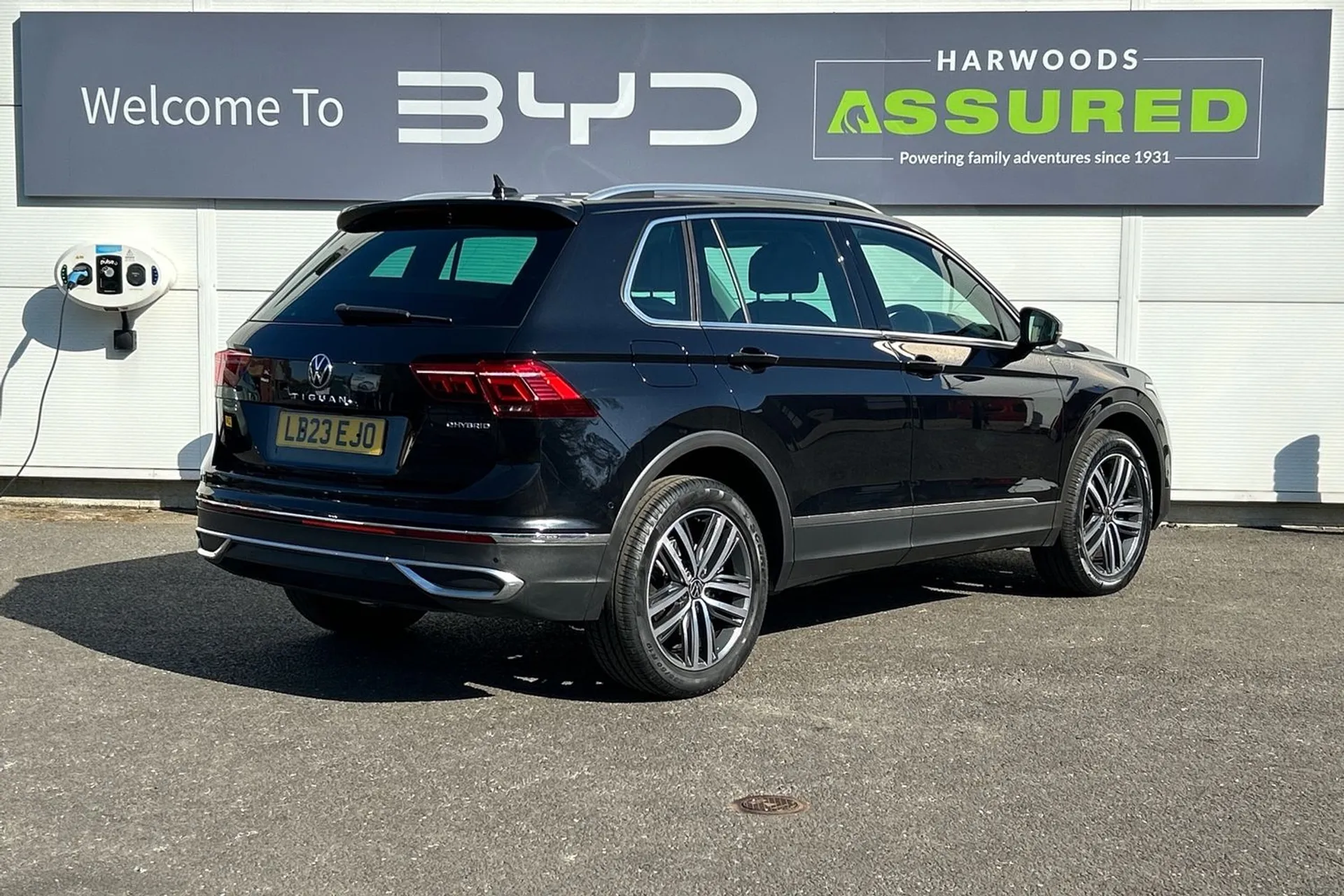 VOLKSWAGEN TIGUAN thumbnail image number 8
