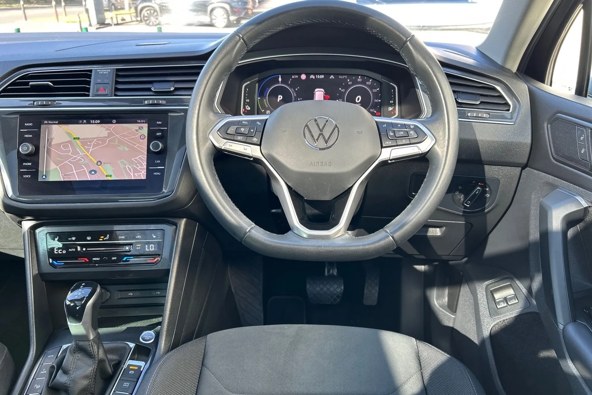 VOLKSWAGEN TIGUAN thumbnail image number 30