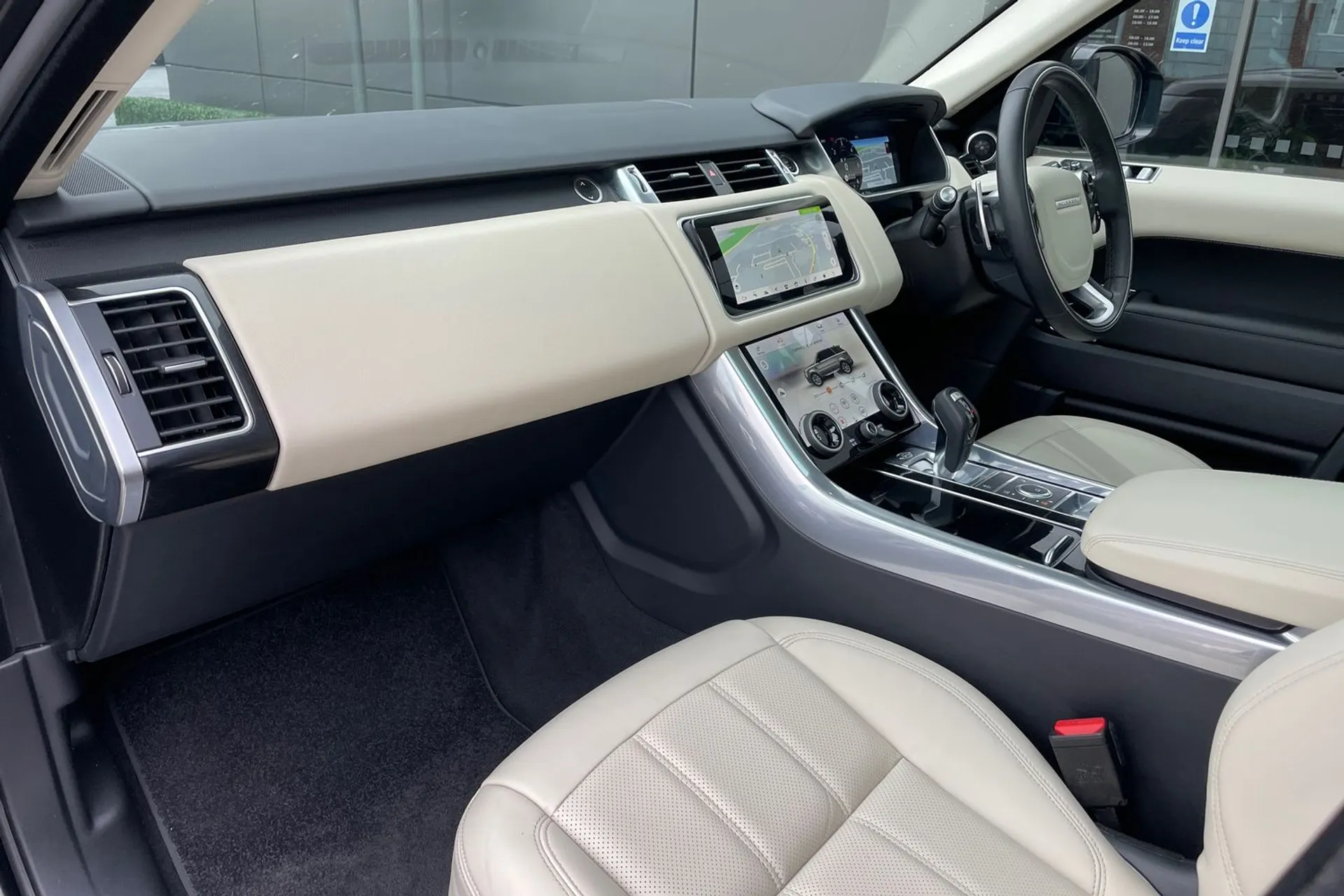 LAND ROVER RANGE ROVER SPORT thumbnail image number 37