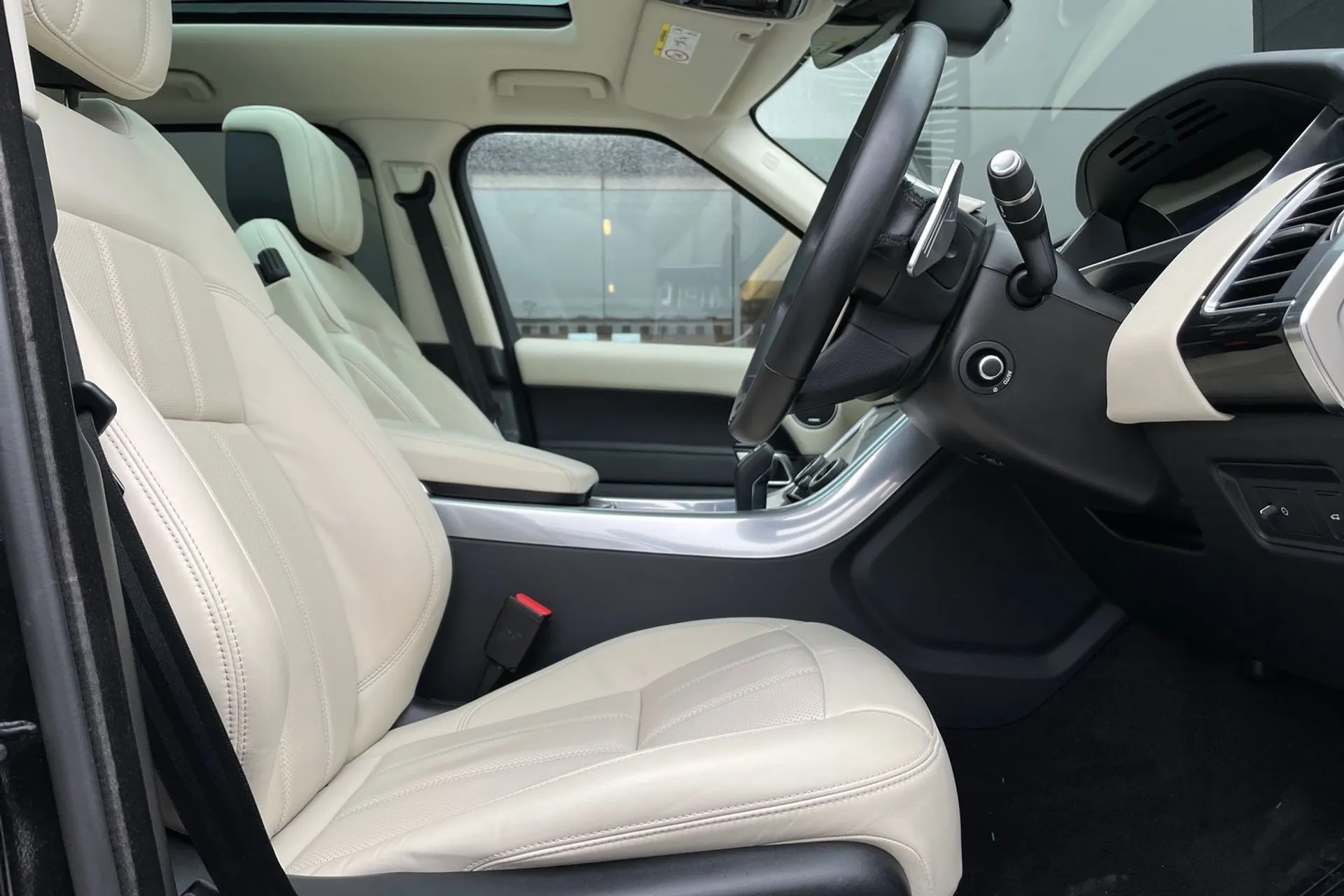 LAND ROVER RANGE ROVER SPORT thumbnail image number 17