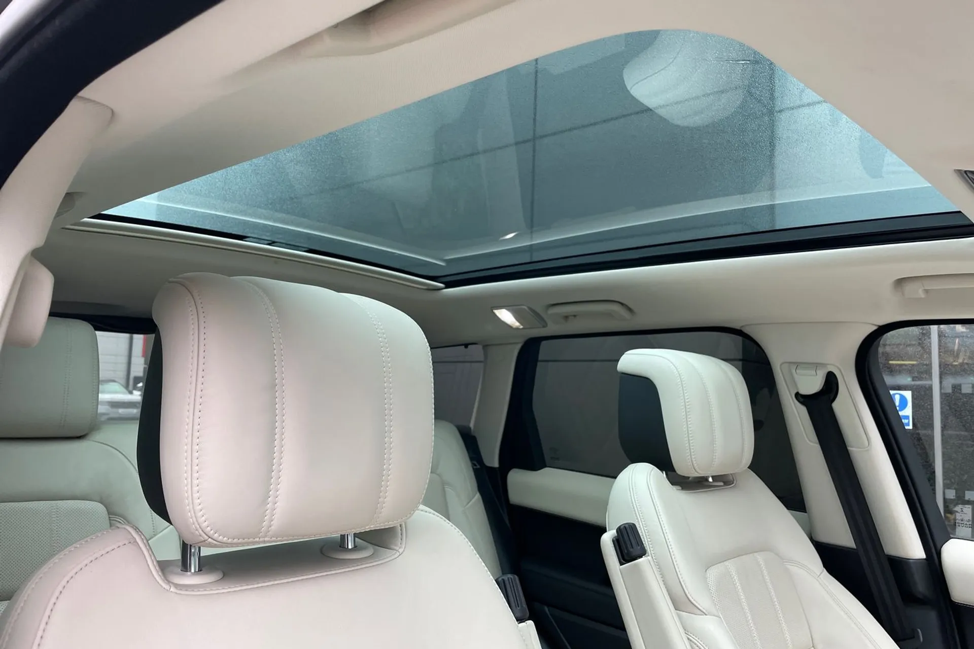 LAND ROVER RANGE ROVER SPORT thumbnail image number 7