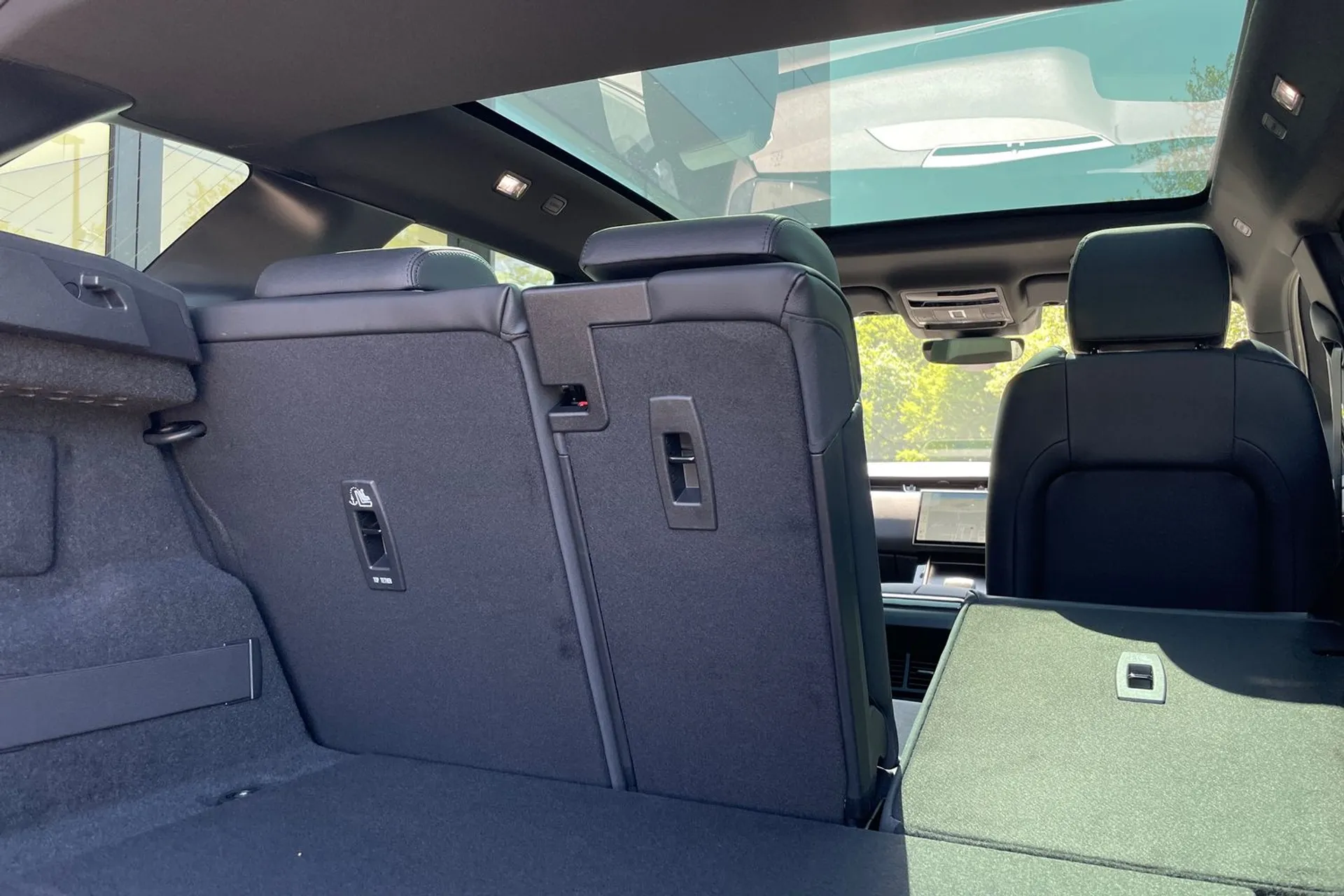 LAND ROVER RANGE ROVER EVOQUE thumbnail image number 42