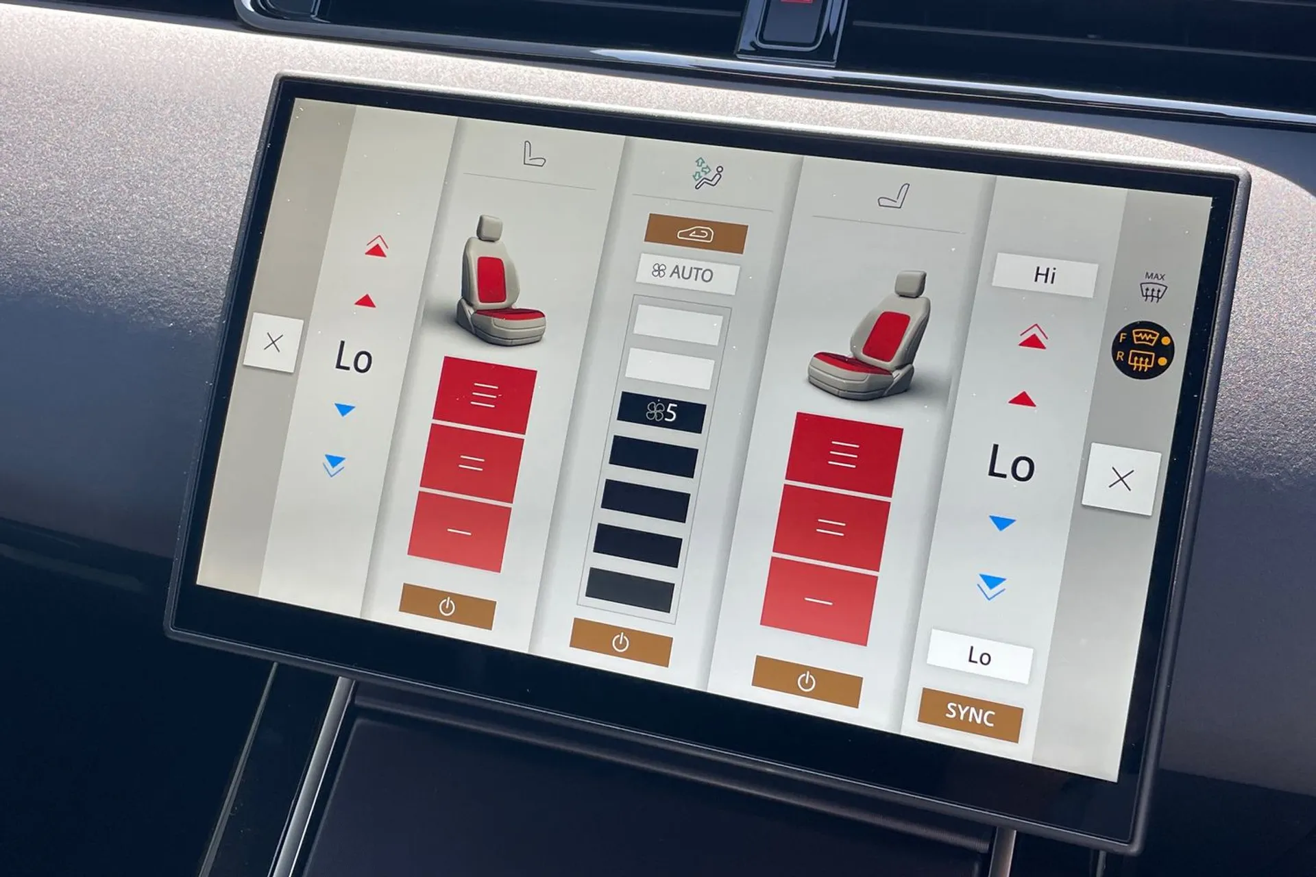 LAND ROVER RANGE ROVER EVOQUE thumbnail image number 32