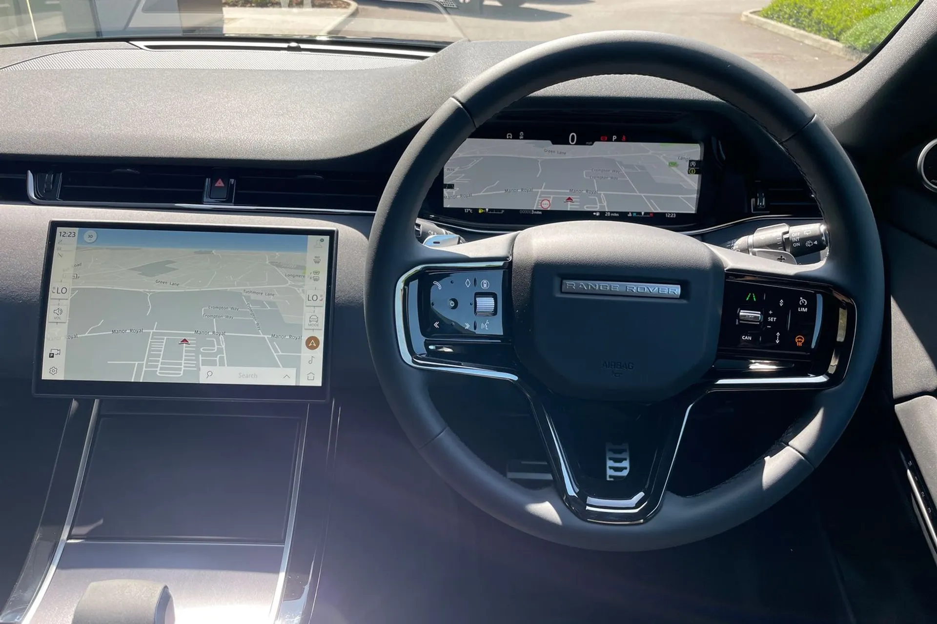 LAND ROVER RANGE ROVER EVOQUE thumbnail image number 26