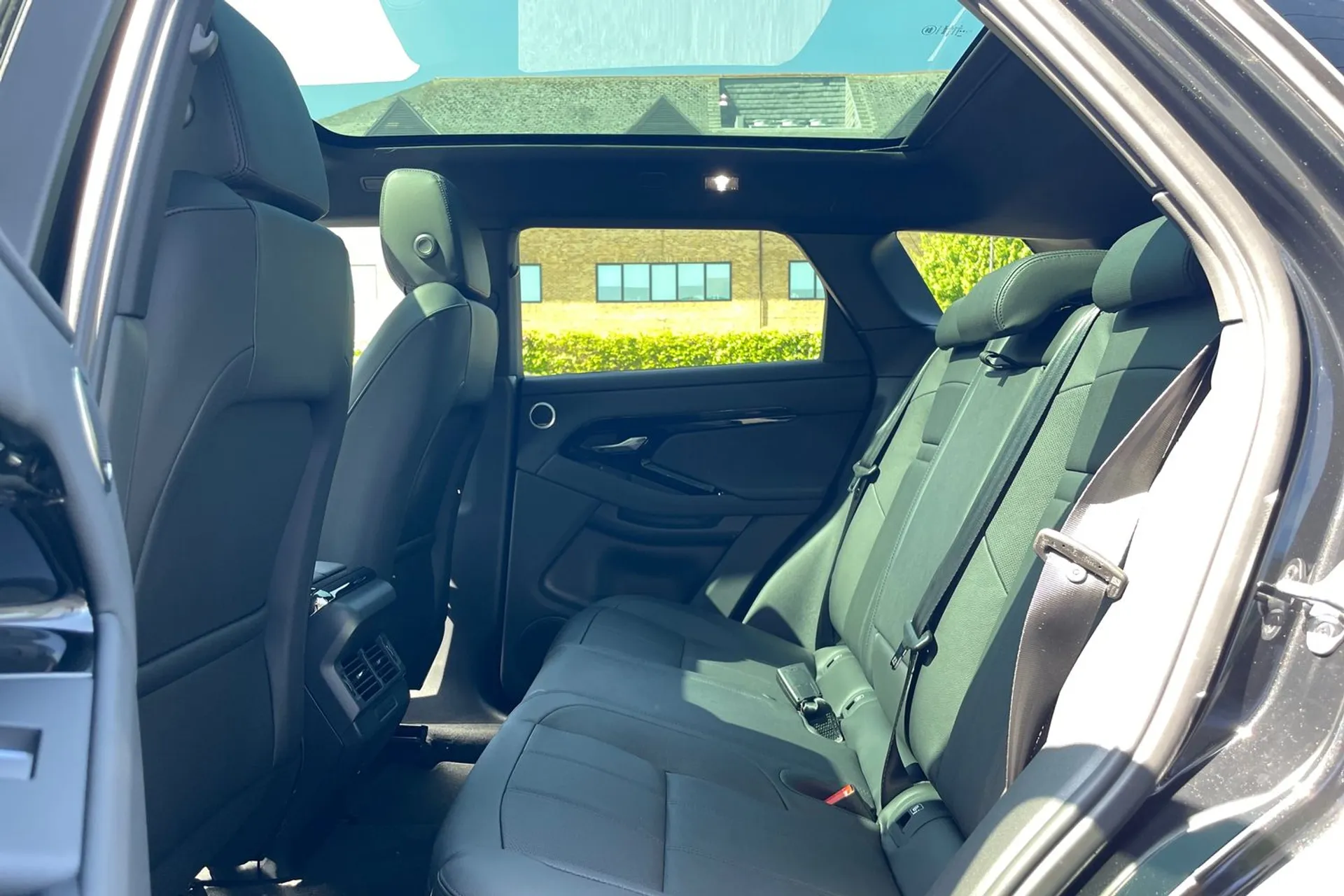 LAND ROVER RANGE ROVER EVOQUE thumbnail image number 47