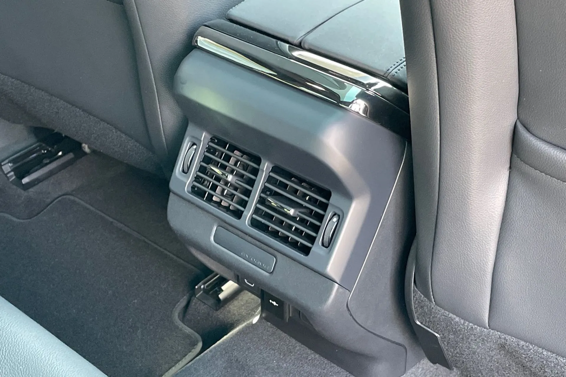 LAND ROVER RANGE ROVER EVOQUE thumbnail image number 44