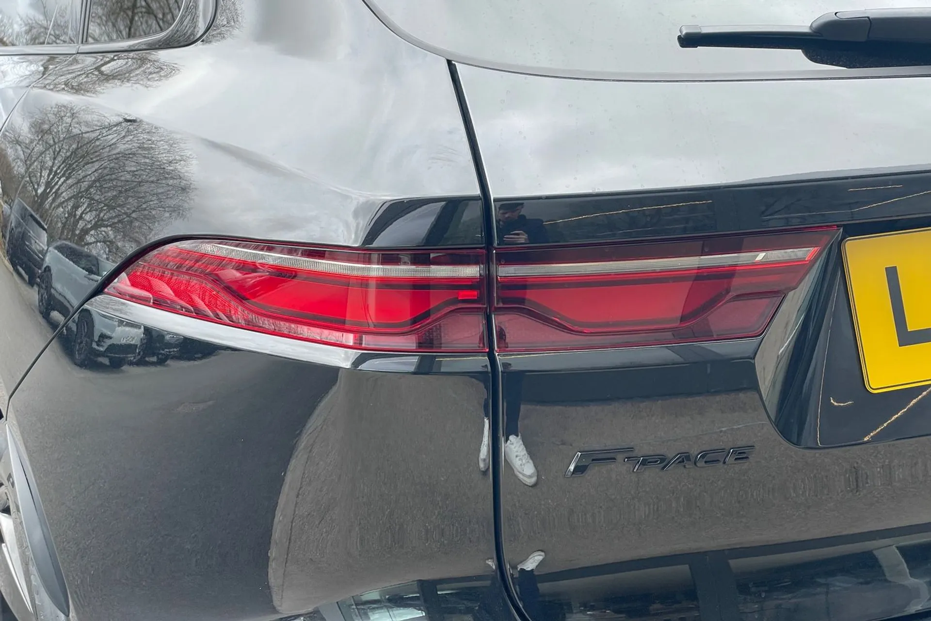 Jaguar F-PACE thumbnail image number 39