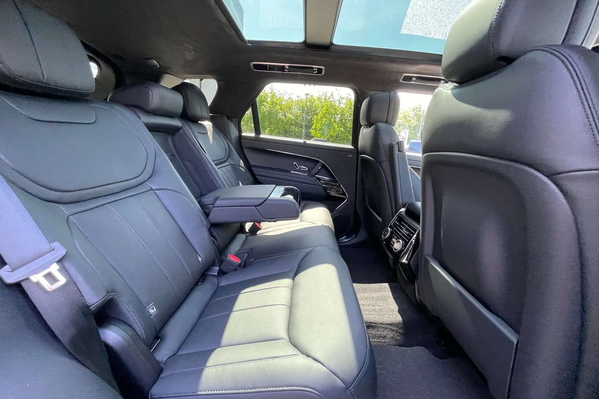 LAND ROVER RANGE ROVER SPORT thumbnail image number 44