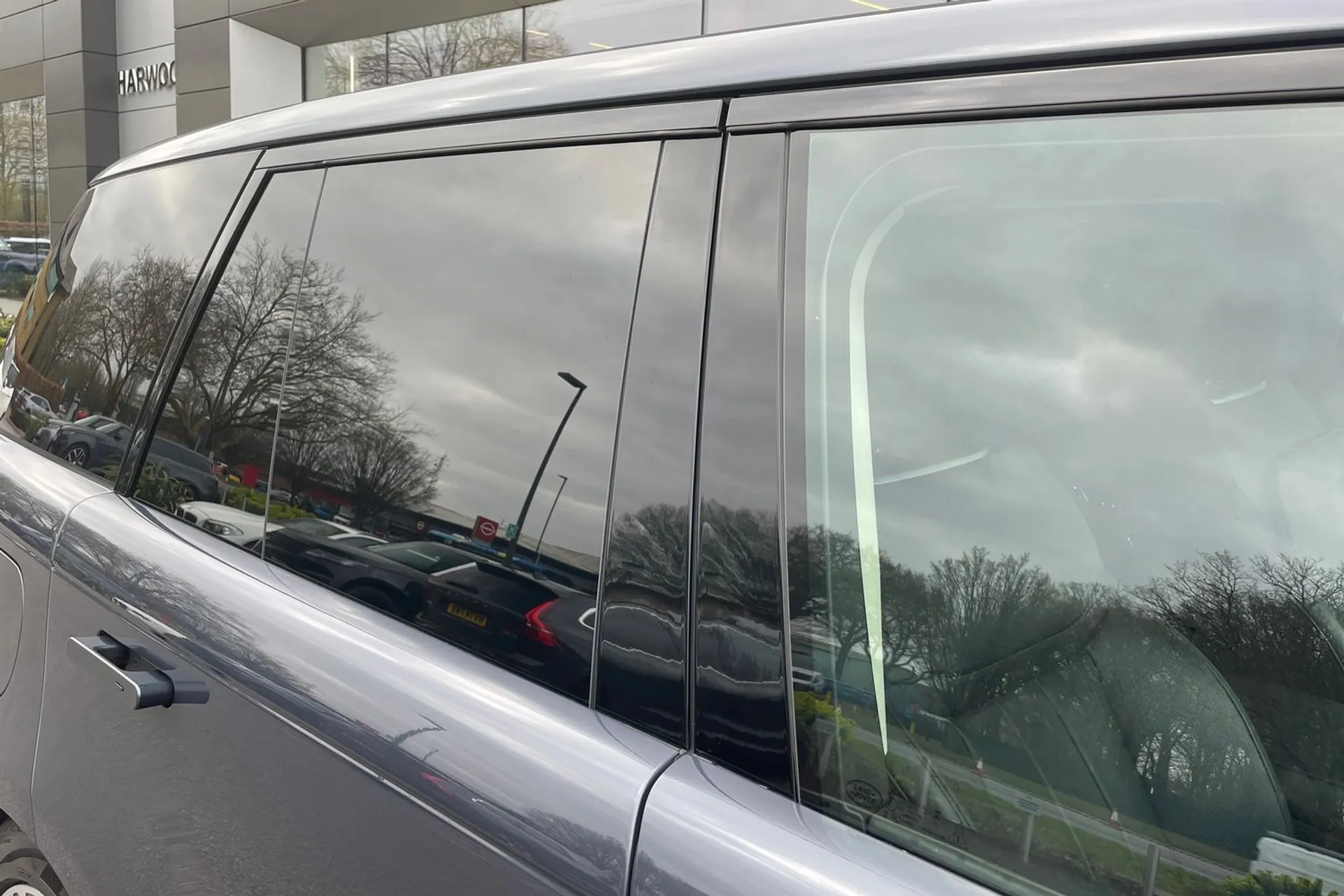 LAND ROVER RANGE ROVER thumbnail image number 21
