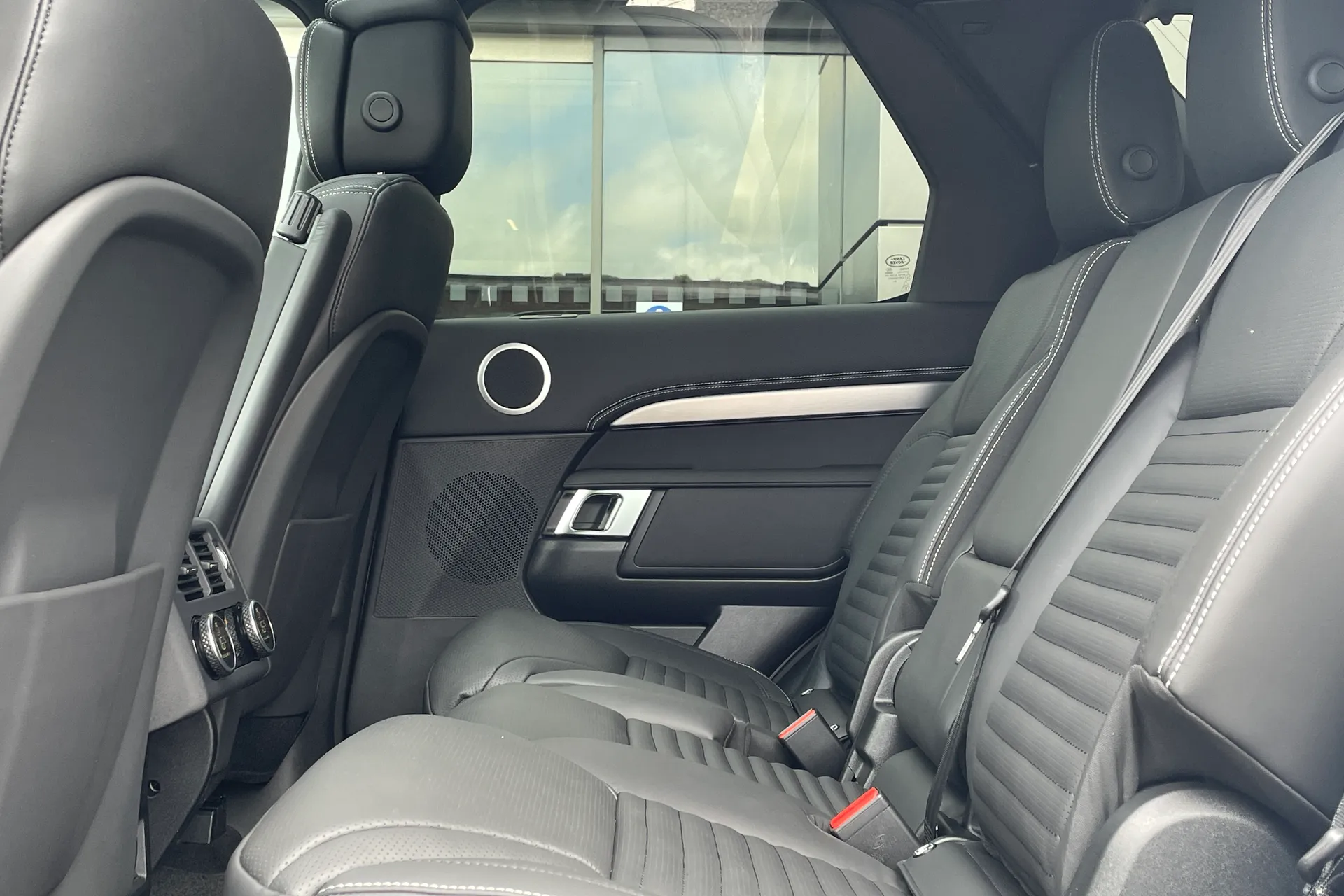 LAND ROVER DISCOVERY thumbnail image number 43