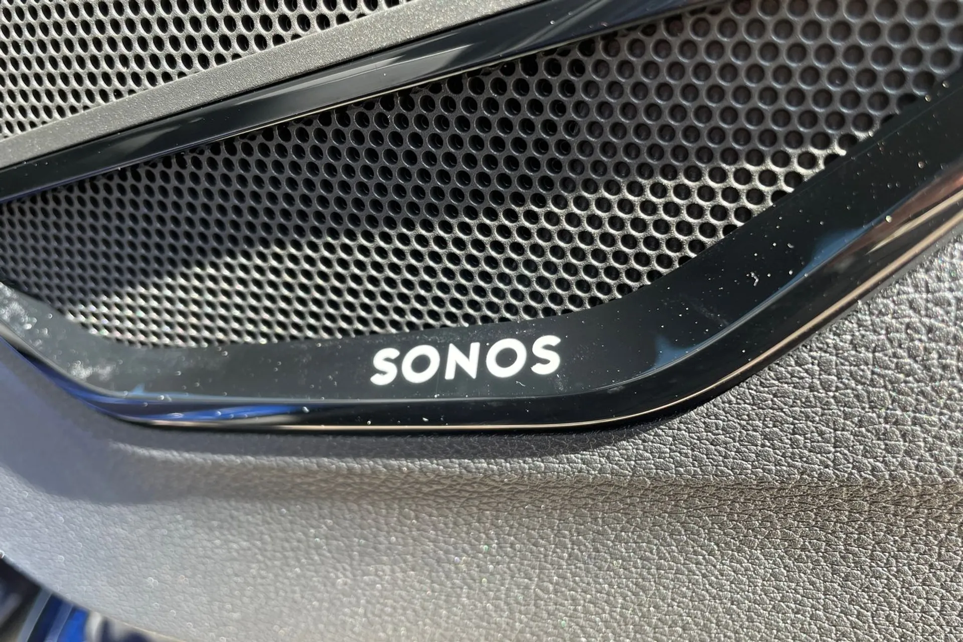 Audi Q3 thumbnail image number 5