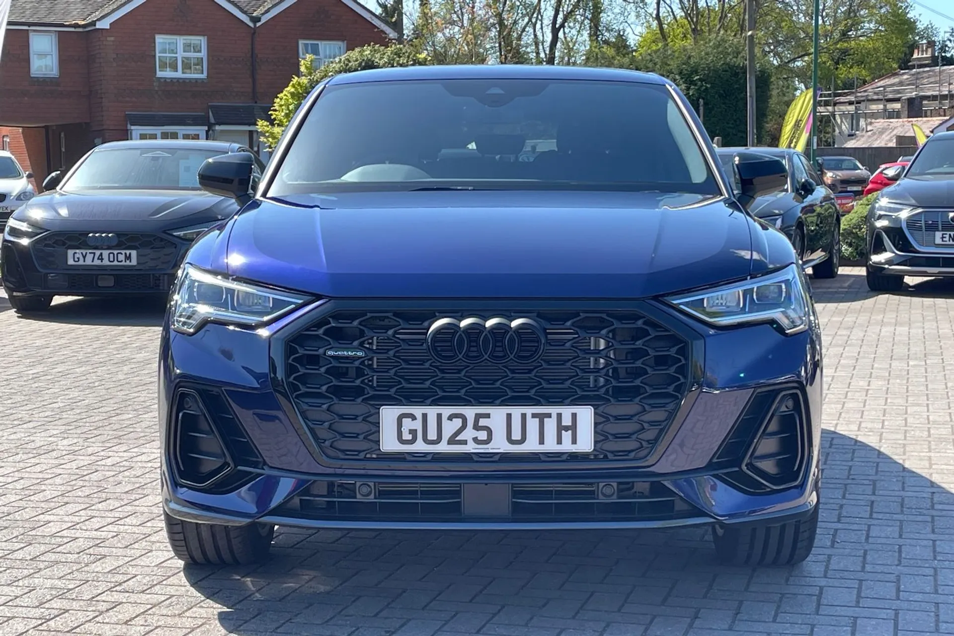Audi Q3 thumbnail image number 41
