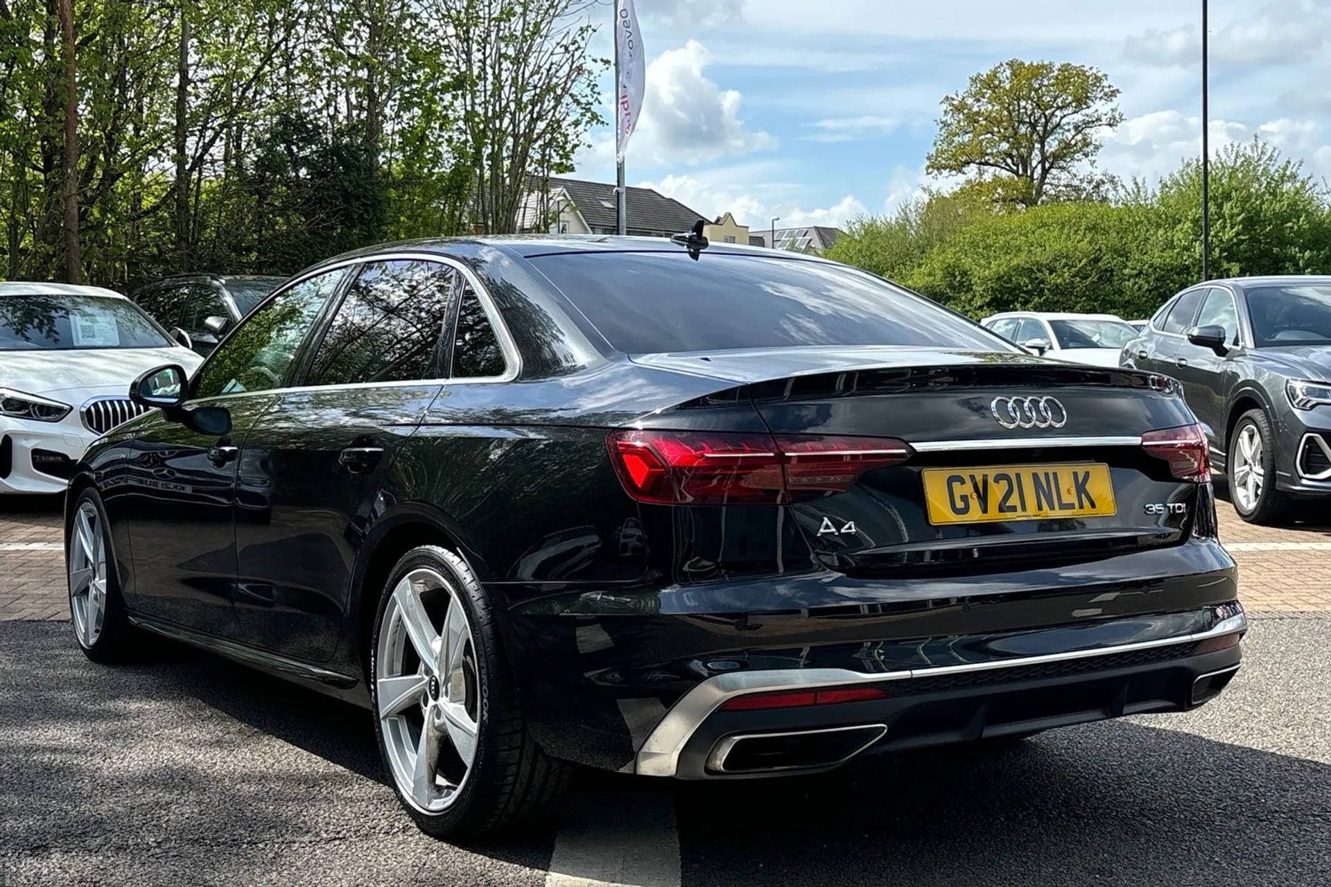 Audi A4 thumbnail image number 9