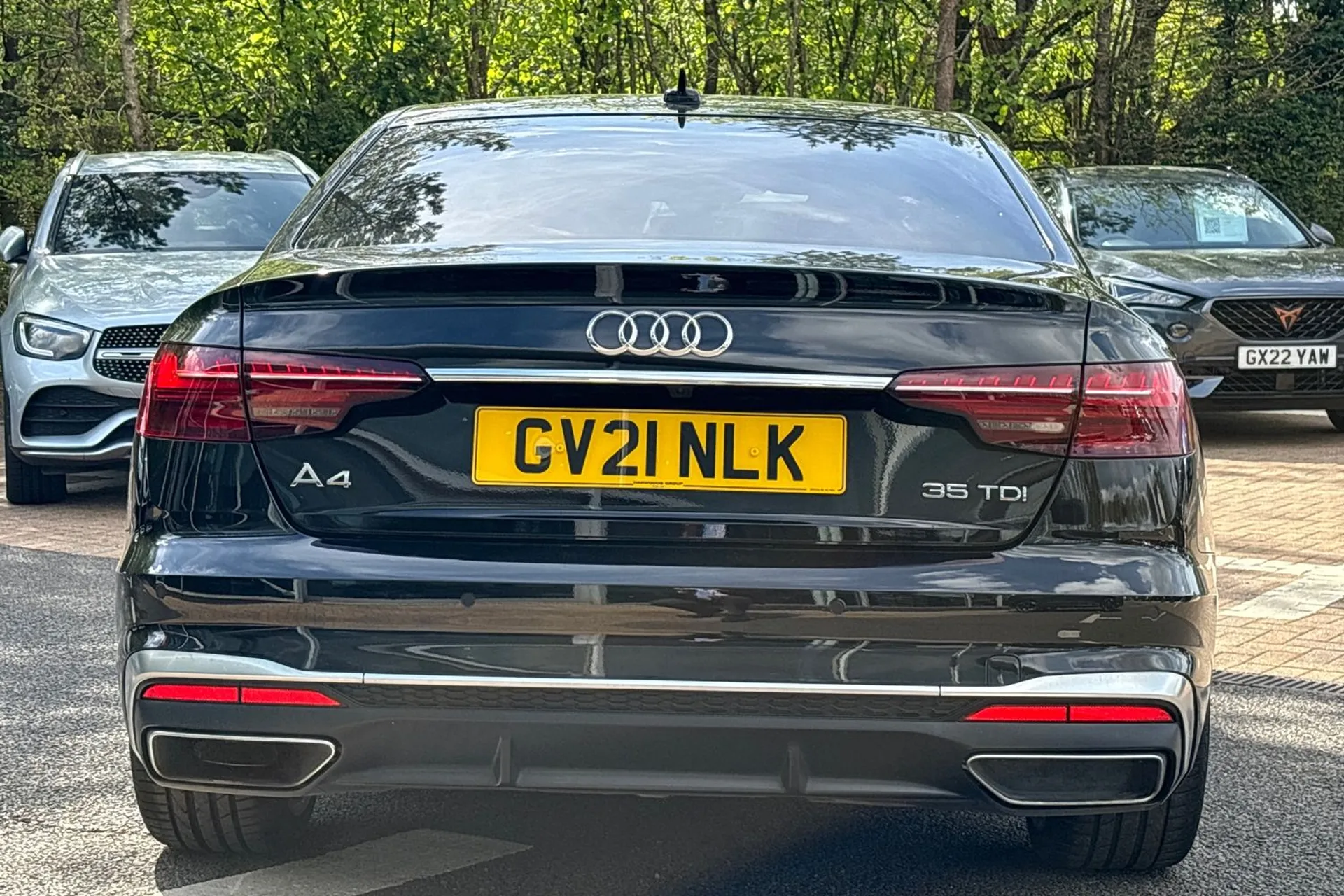 Audi A4 thumbnail image number 8
