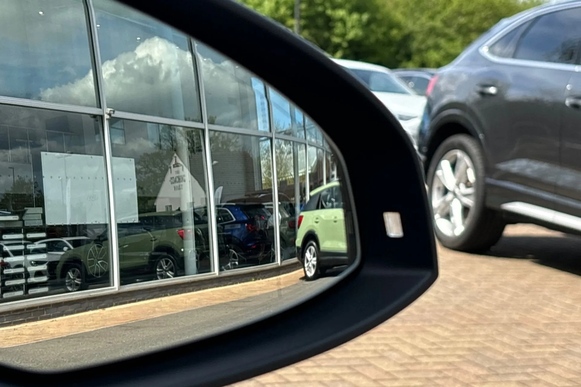 Audi A4 thumbnail image number 49
