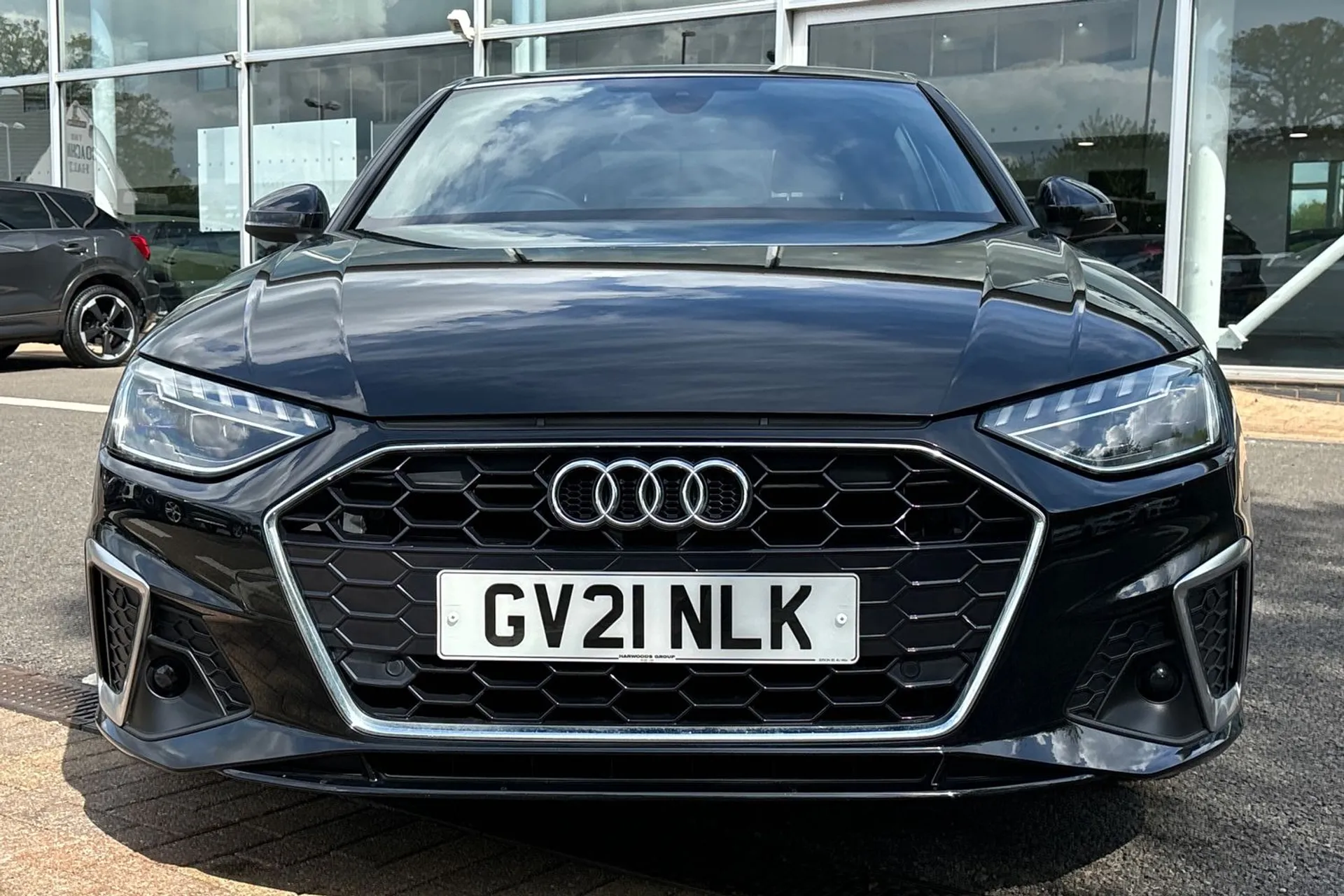 Audi A4 thumbnail image number 12